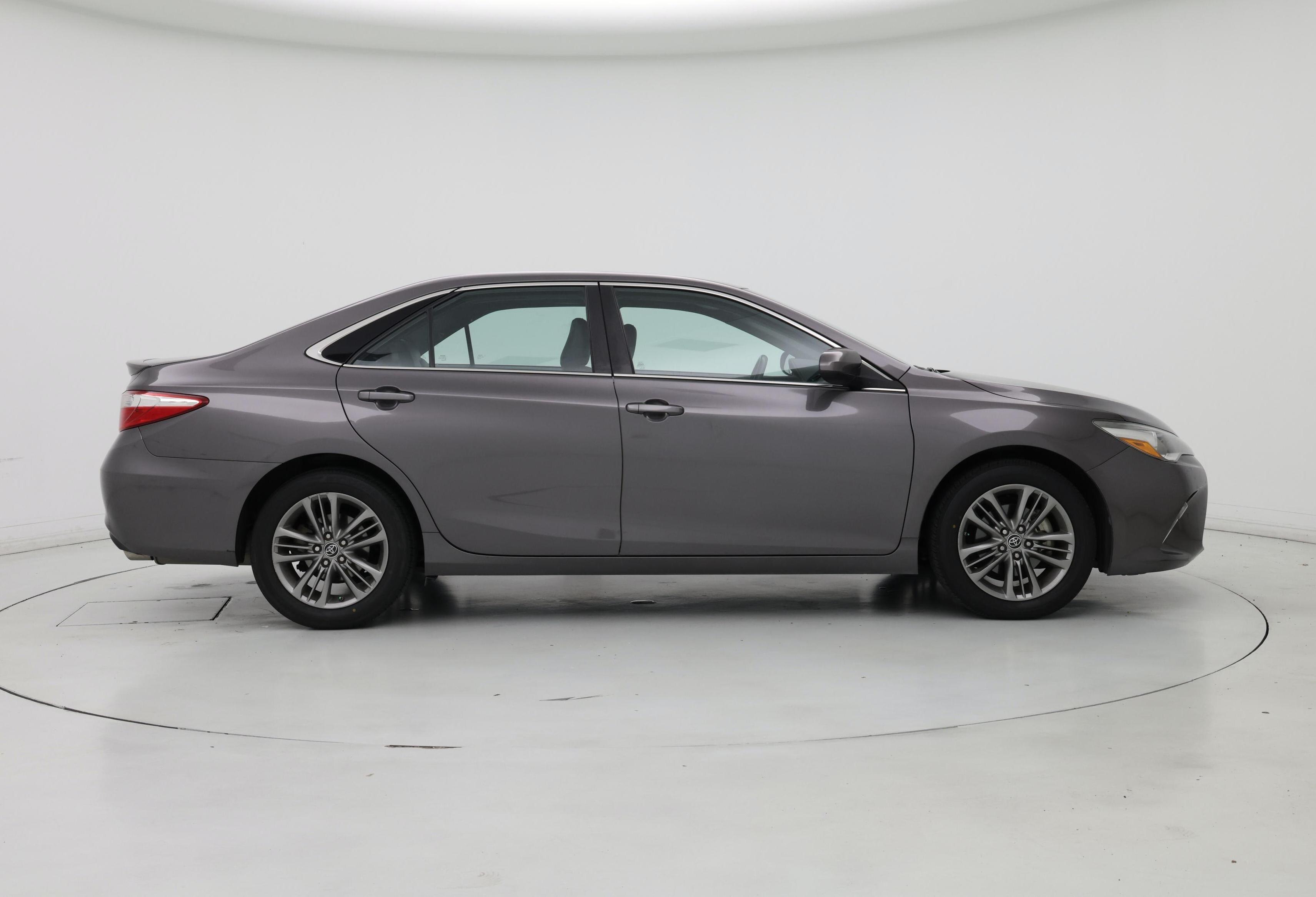 Thumbnail: 2015 Toyota Camry - 7