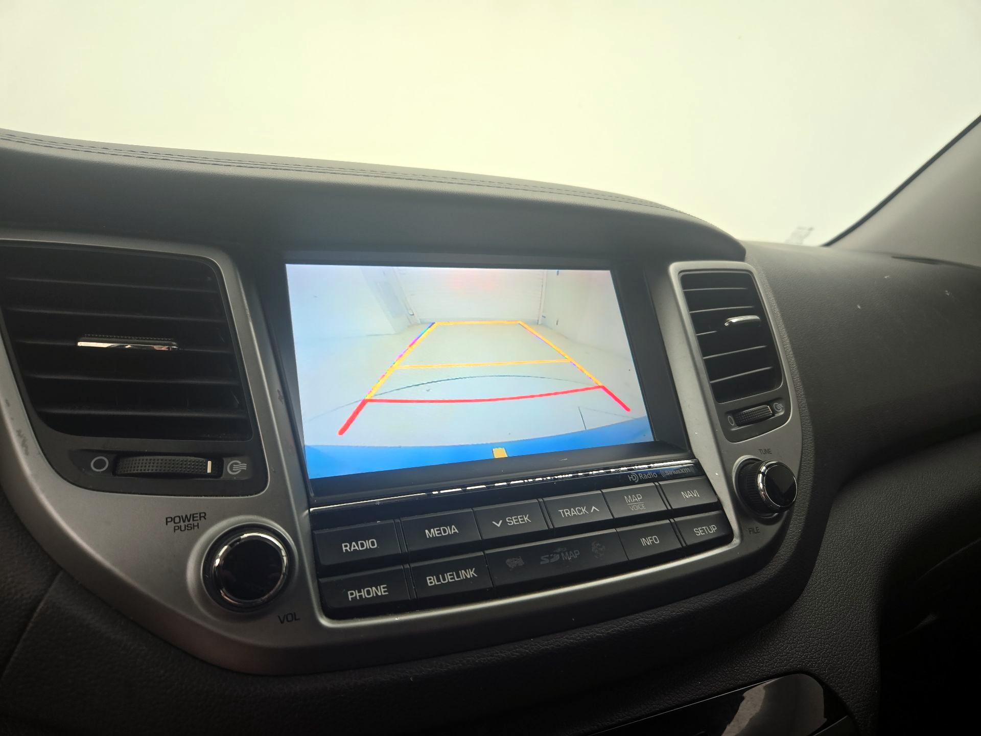 Thumbnail: 2016 Hyundai Tucson - 15