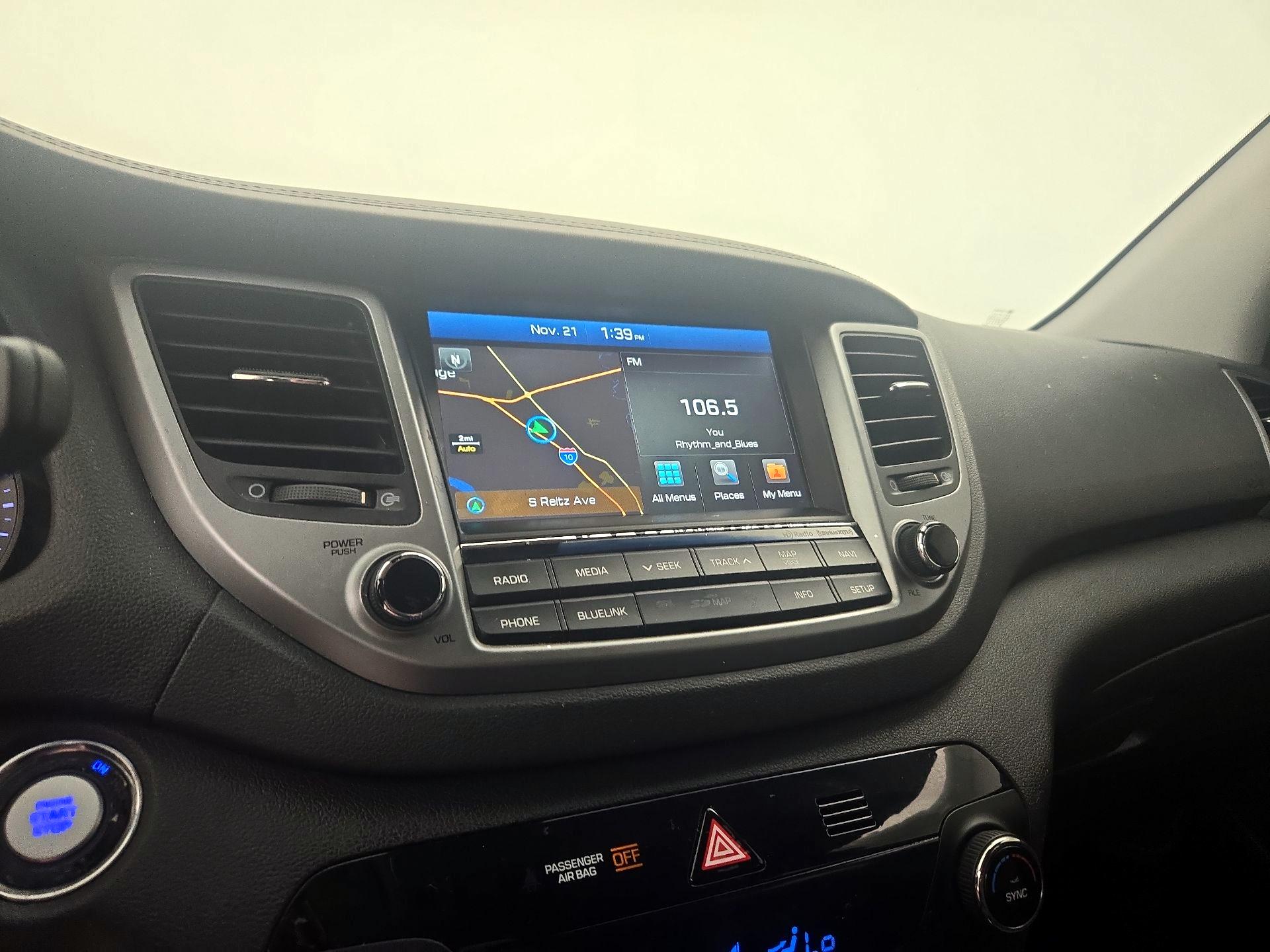 Thumbnail: 2016 Hyundai Tucson - 16