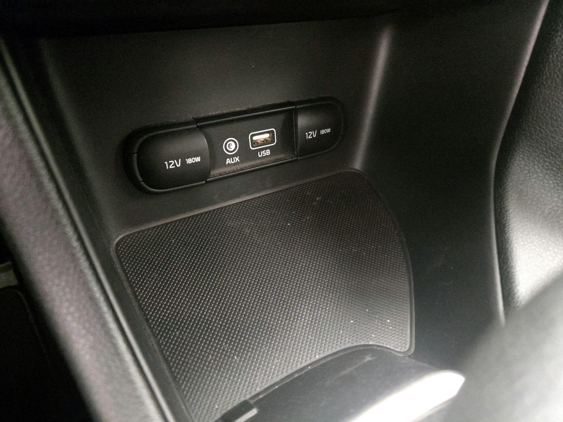 Thumbnail: 2019 Kia Sportage - 18