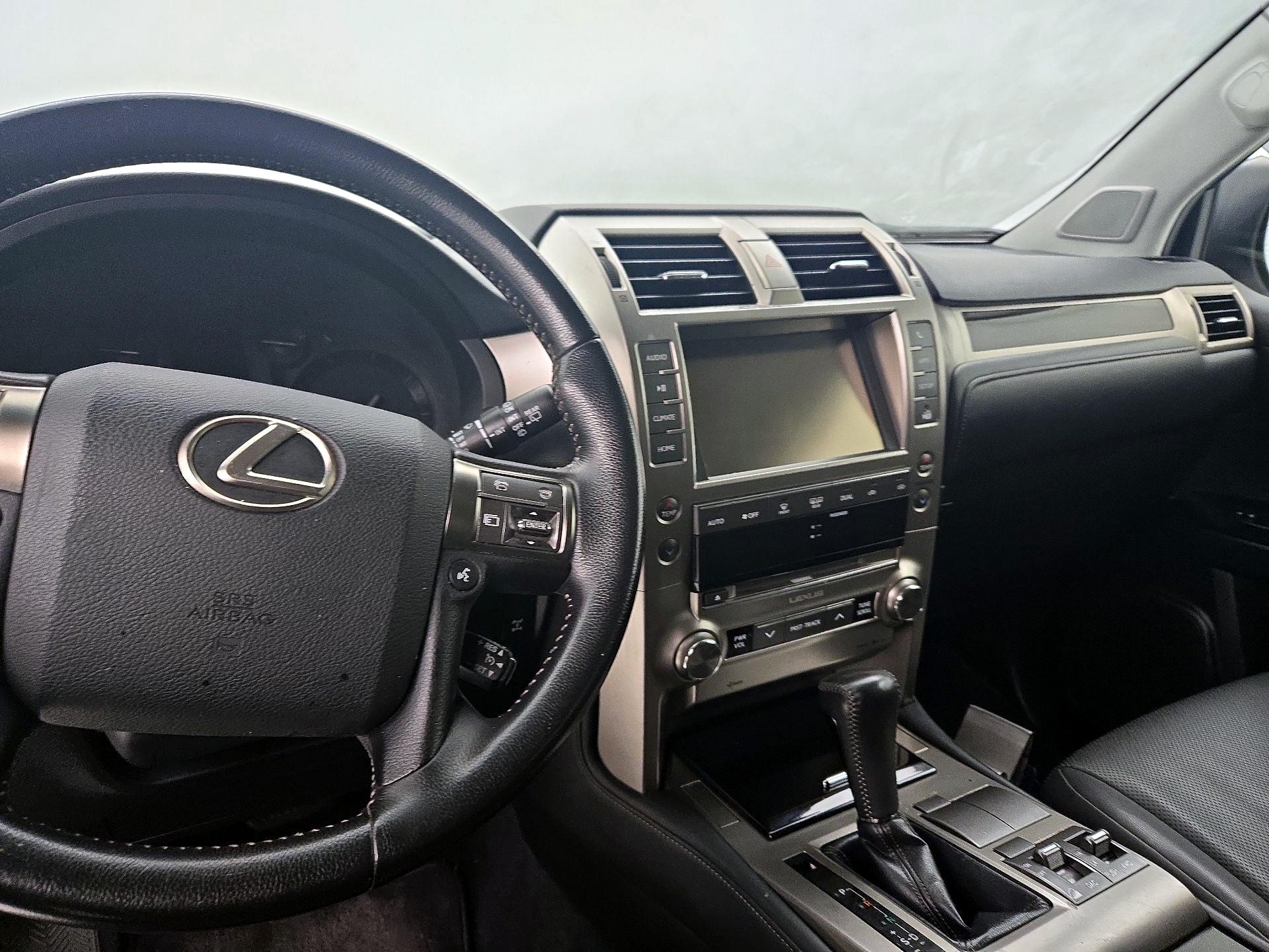 Thumbnail: 2019 Lexus GX - 9