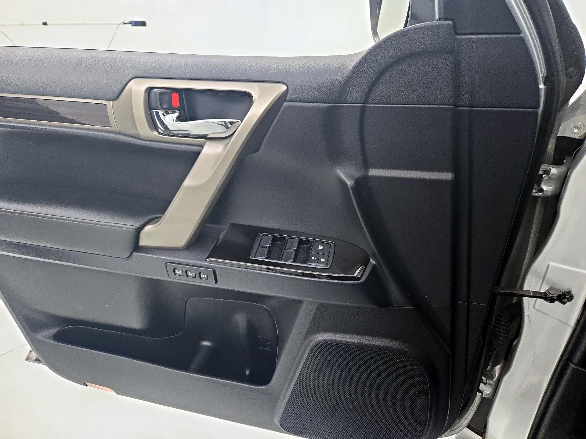 Thumbnail: 2019 Lexus GX - 12