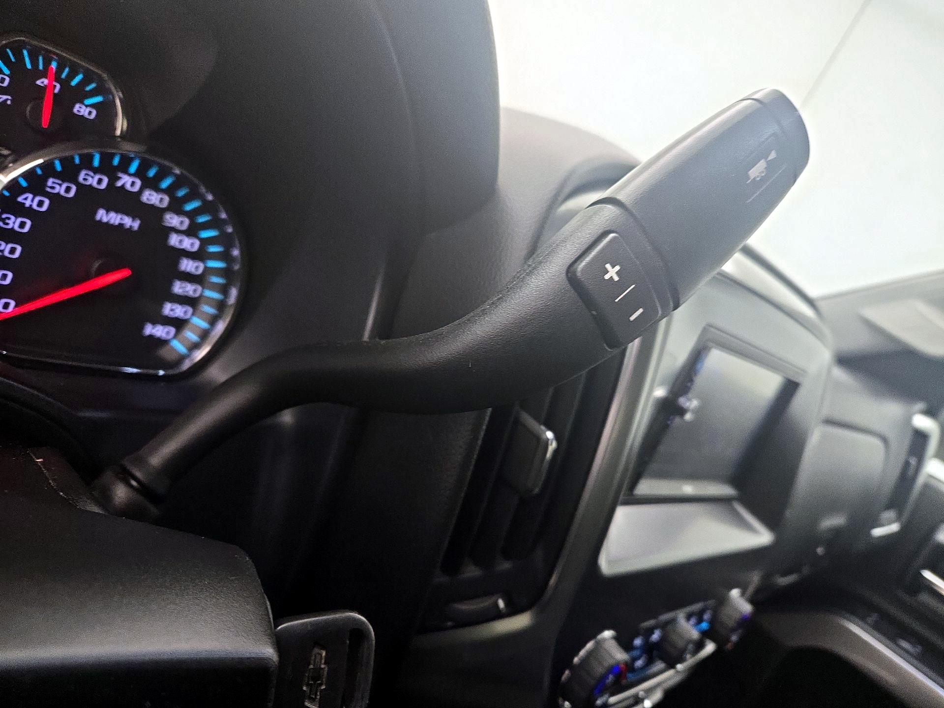 Thumbnail: 2015 Chevrolet Silverado 1500 - 17
