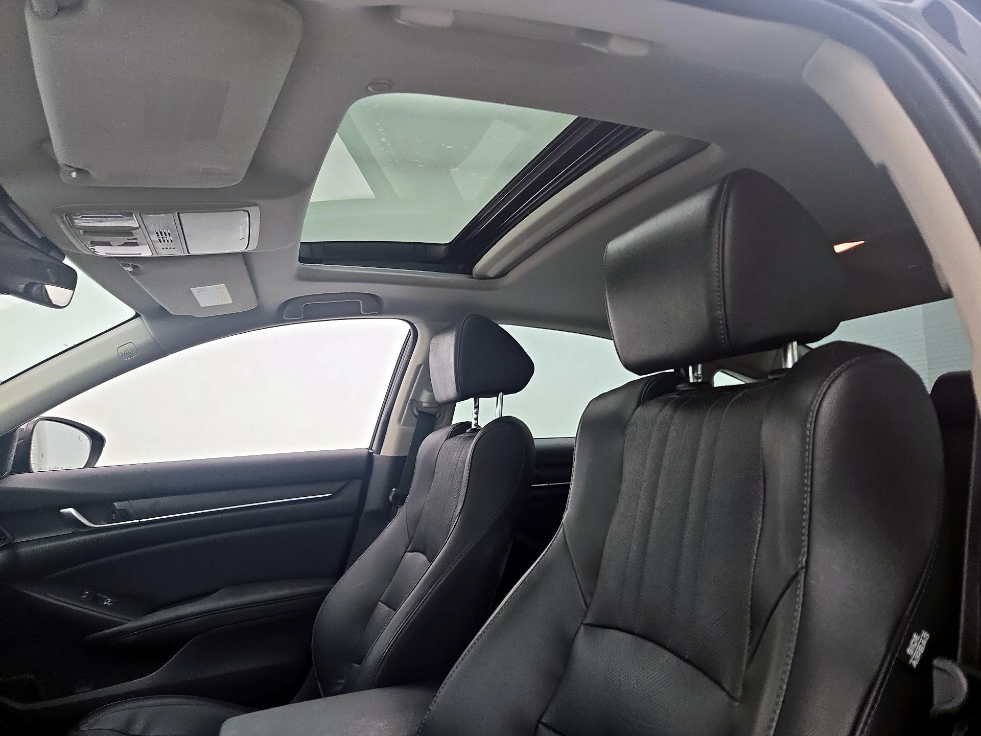 Thumbnail: 2018 Honda Accord - 19