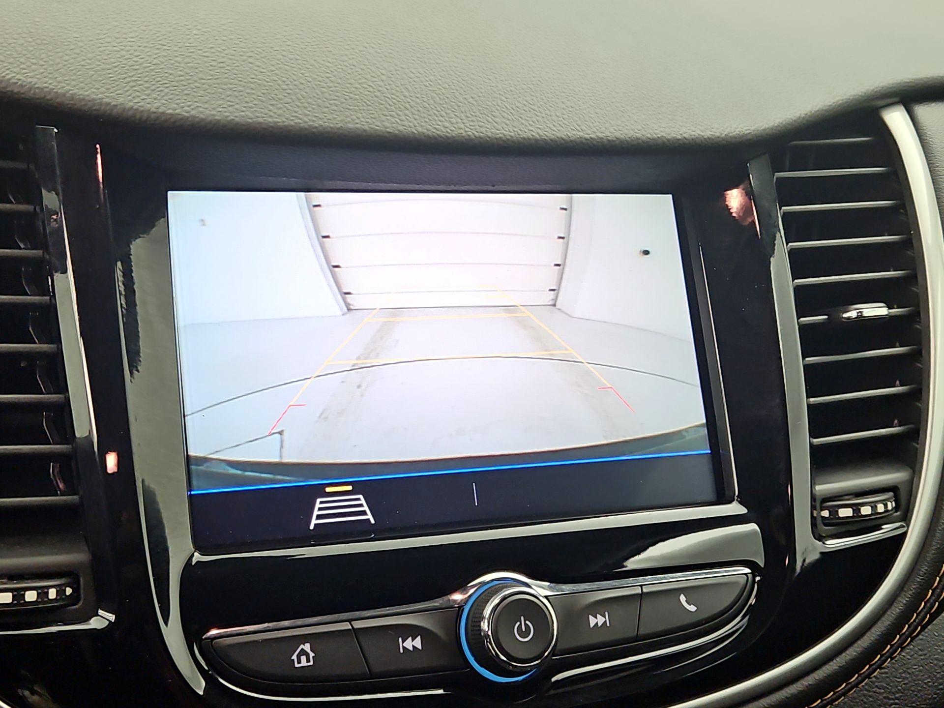 Thumbnail: 2021 Chevrolet Trax - 14