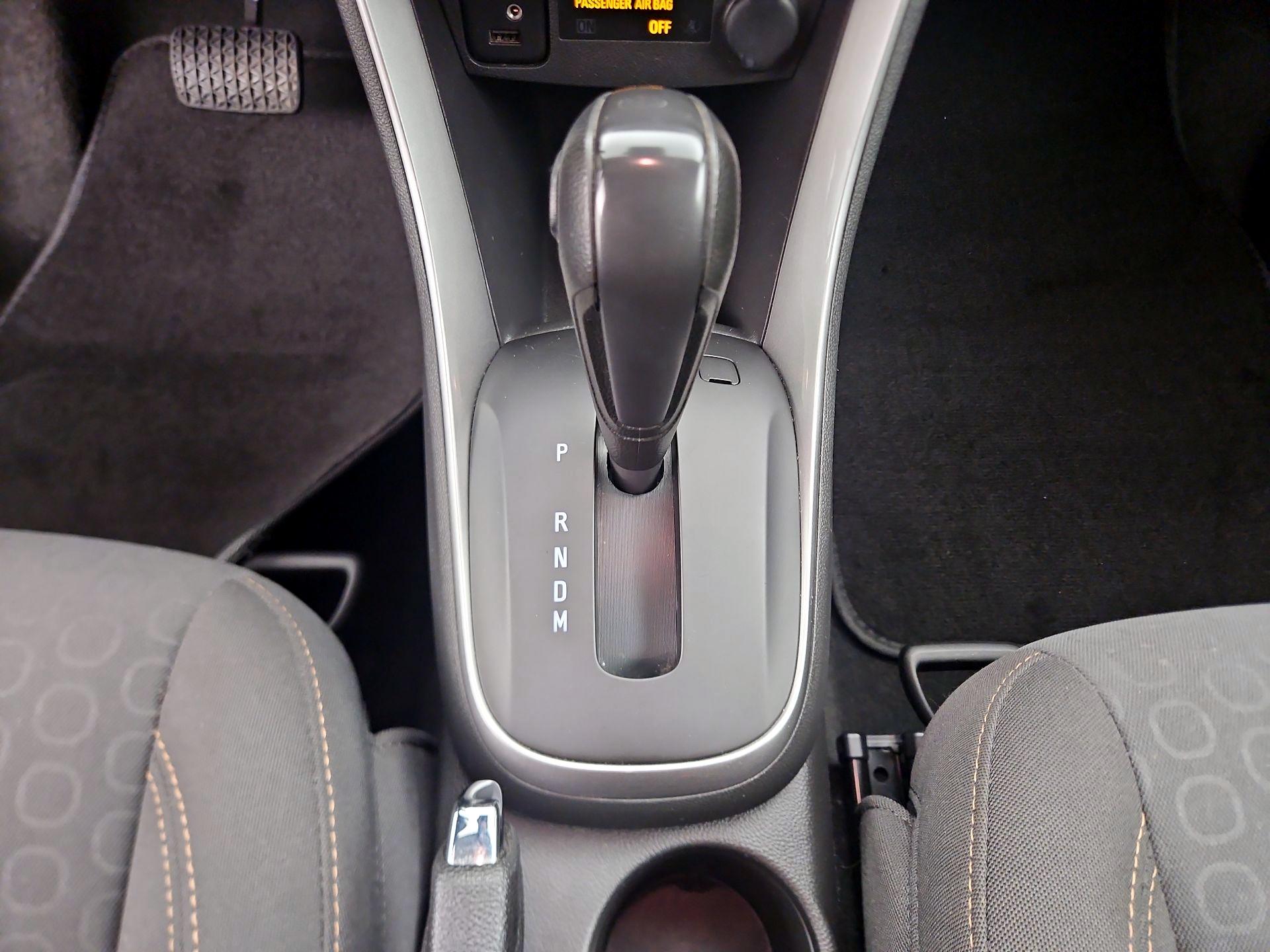 Thumbnail: 2021 Chevrolet Trax - 17