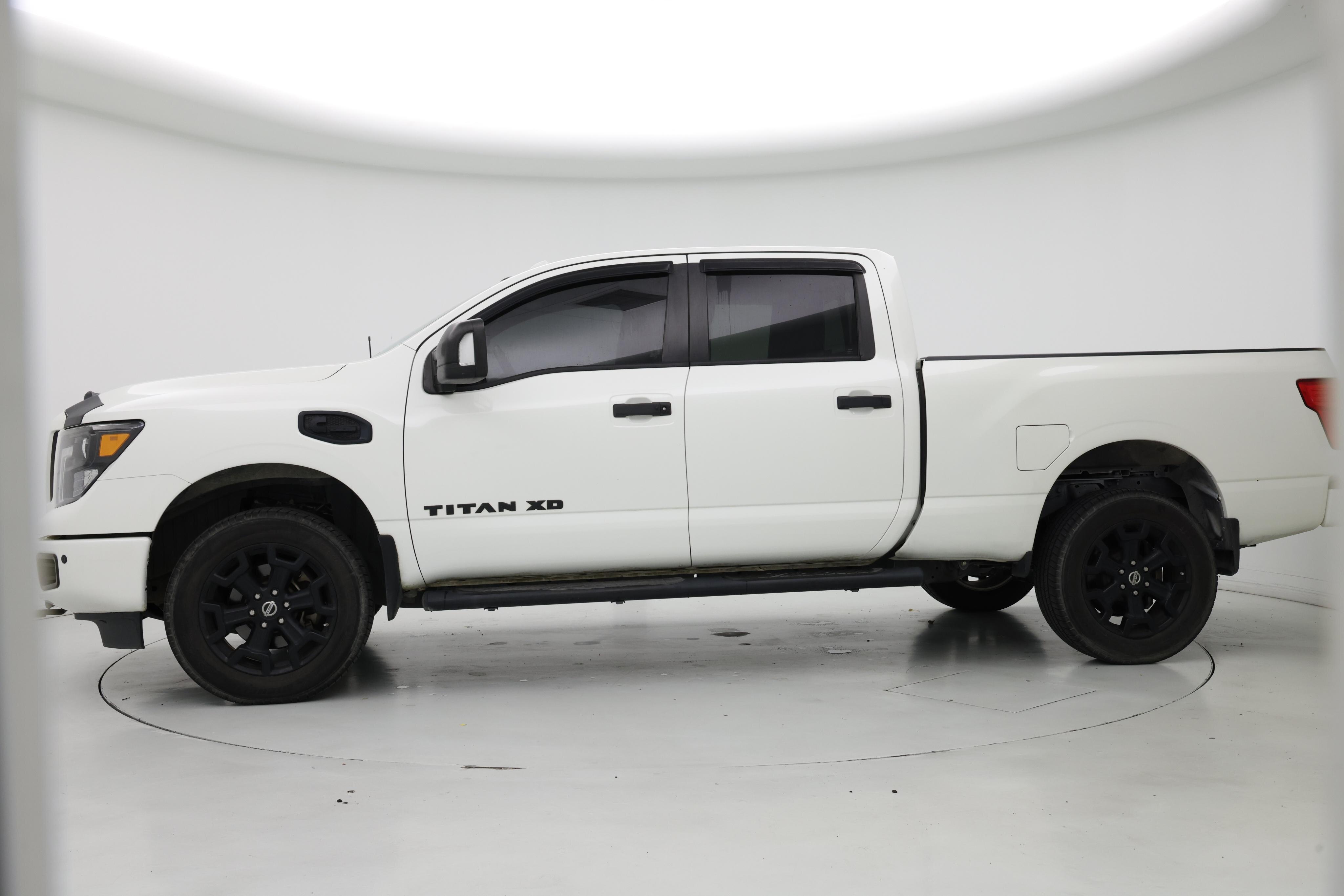 Thumbnail: 2018 Nissan Titan - 3