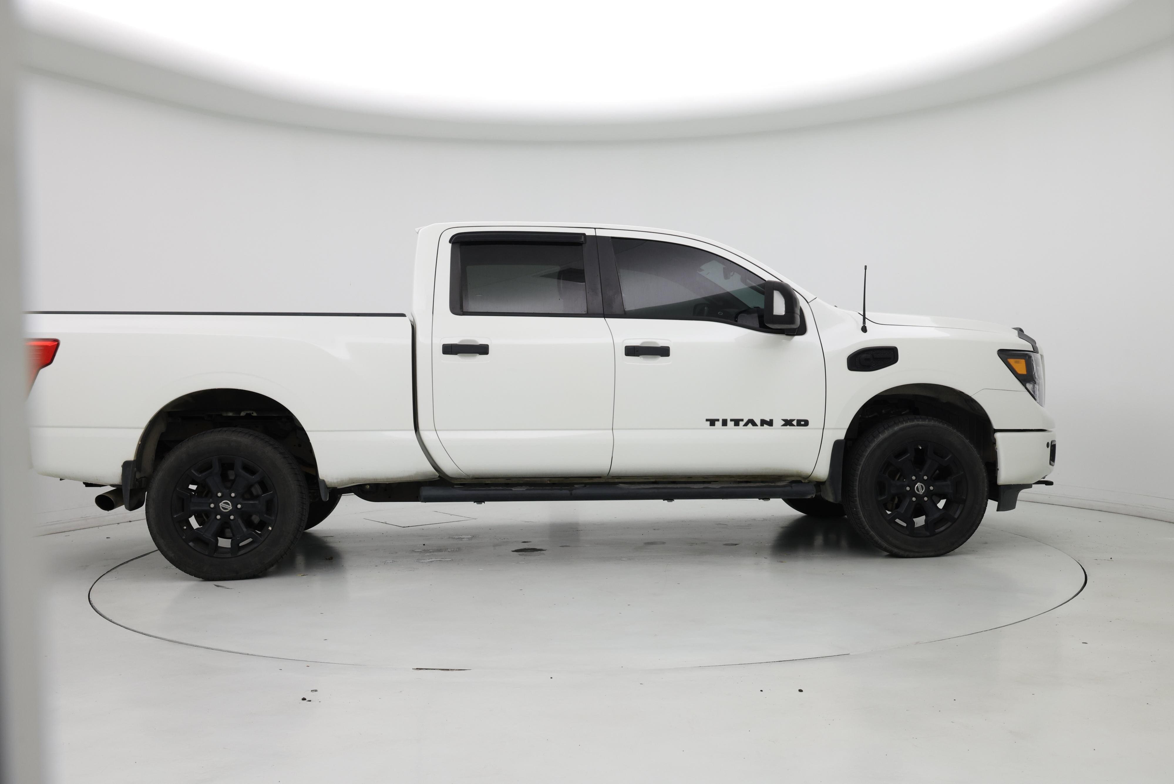 Thumbnail: 2018 Nissan Titan - 7