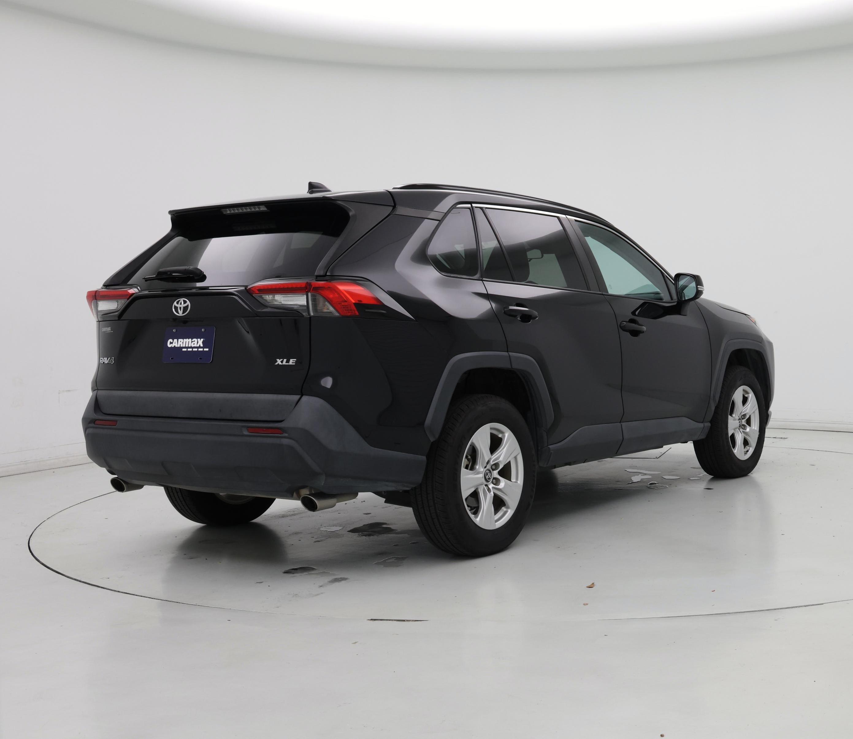 Thumbnail: 2019 Toyota RAV4 - 8