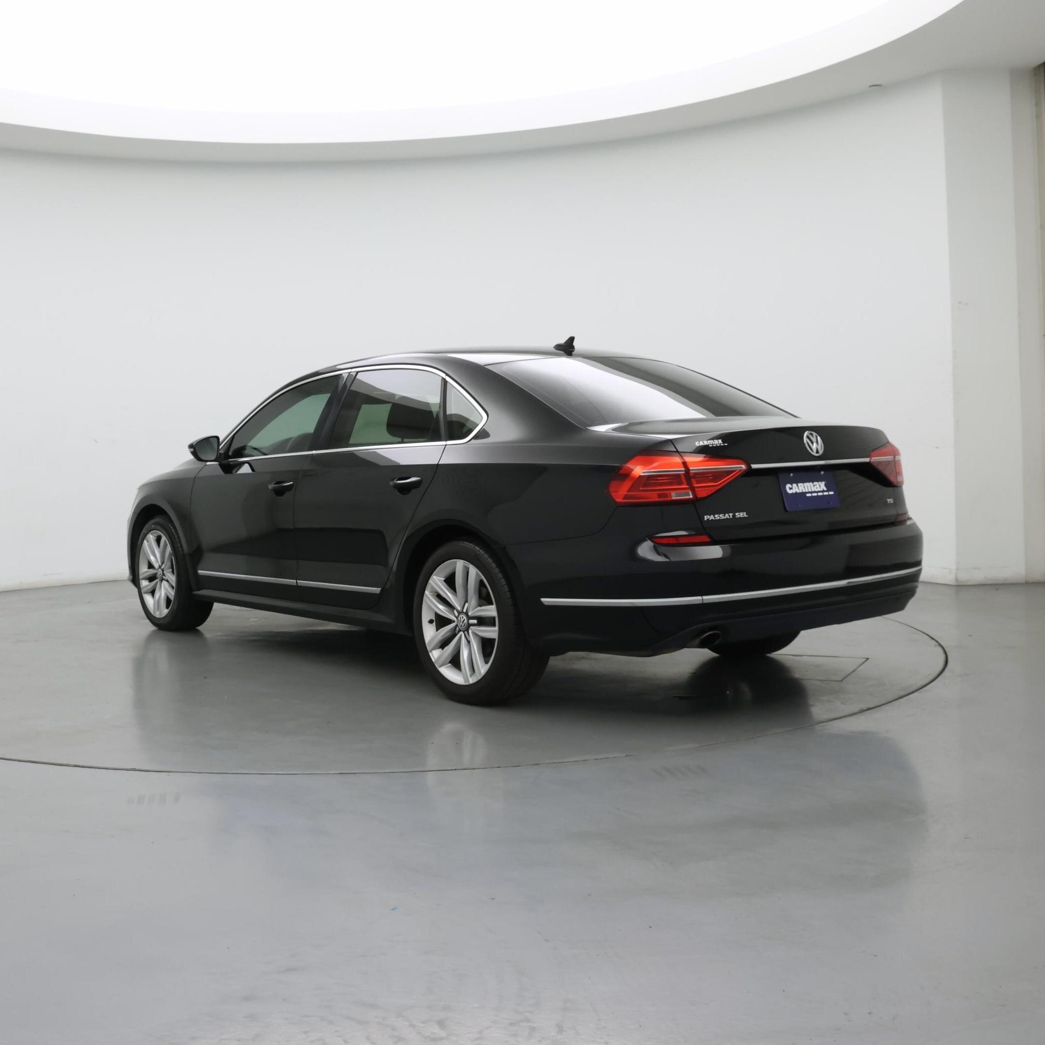 Thumbnail: 2016 Volkswagen Passat - 2