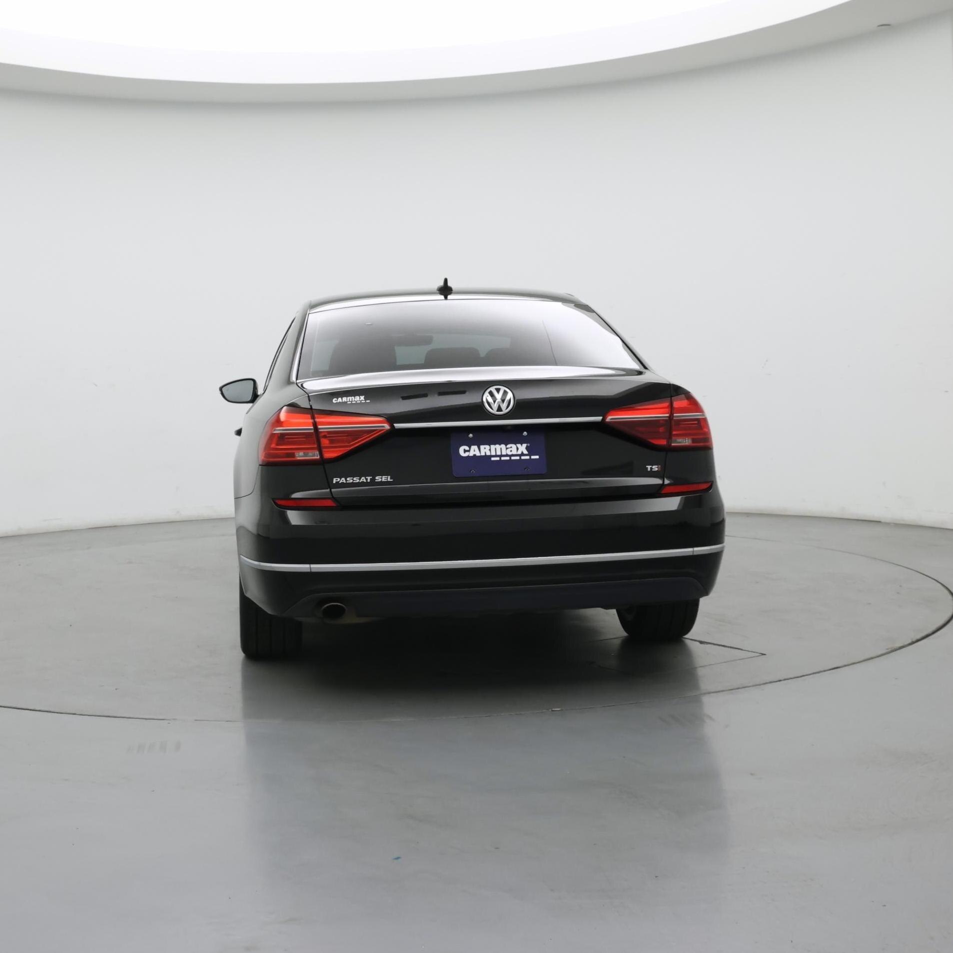 Thumbnail: 2016 Volkswagen Passat - 6