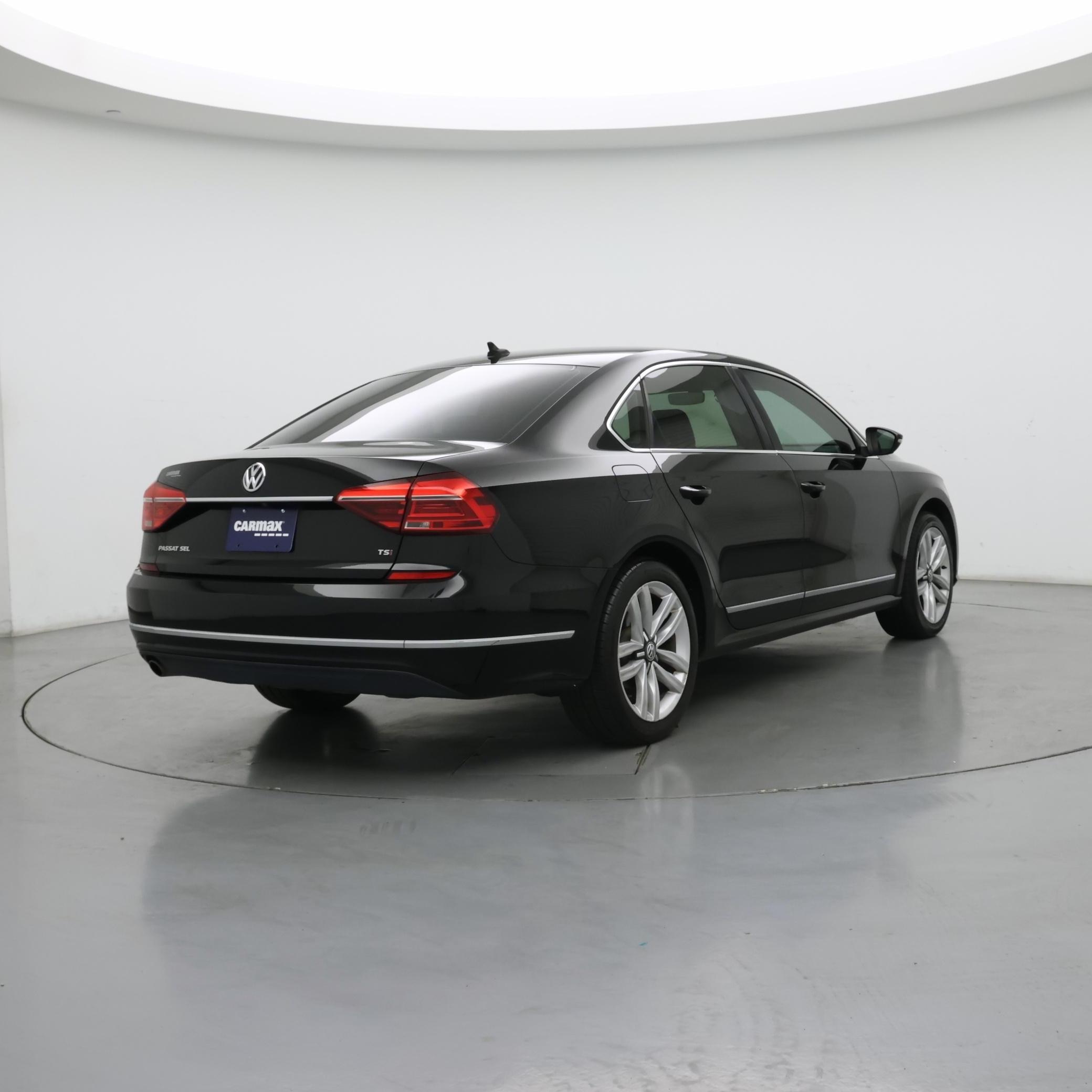 Thumbnail: 2016 Volkswagen Passat - 8
