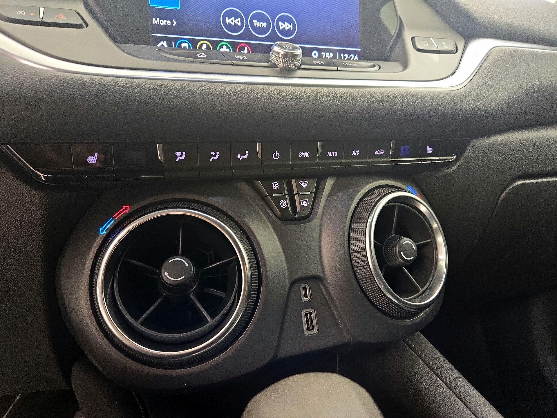 Thumbnail: 2021 Chevrolet Blazer - 16