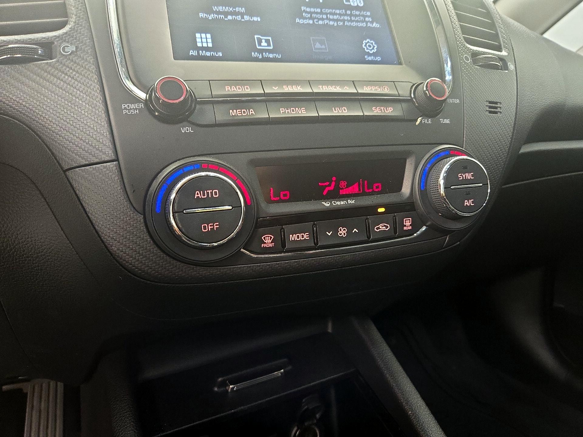 Thumbnail: 2017 Kia Forte - 16