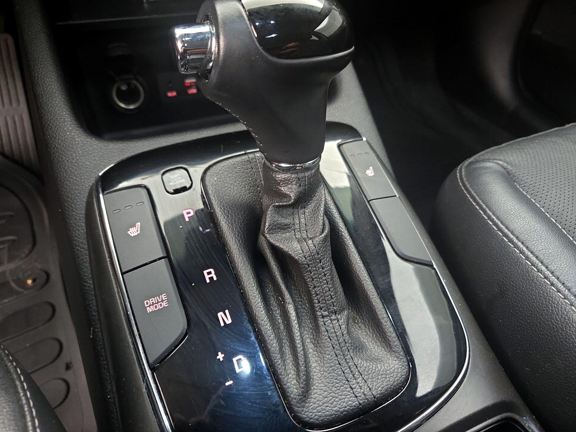 Thumbnail: 2017 Kia Forte - 17