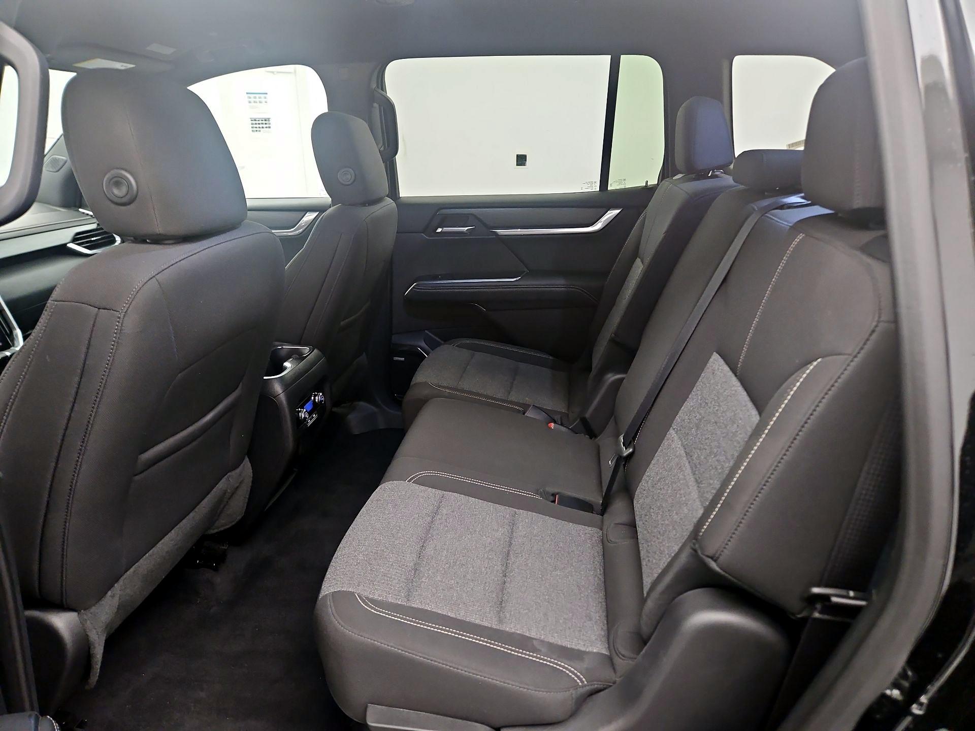 Thumbnail: 2025 GMC Acadia - 20