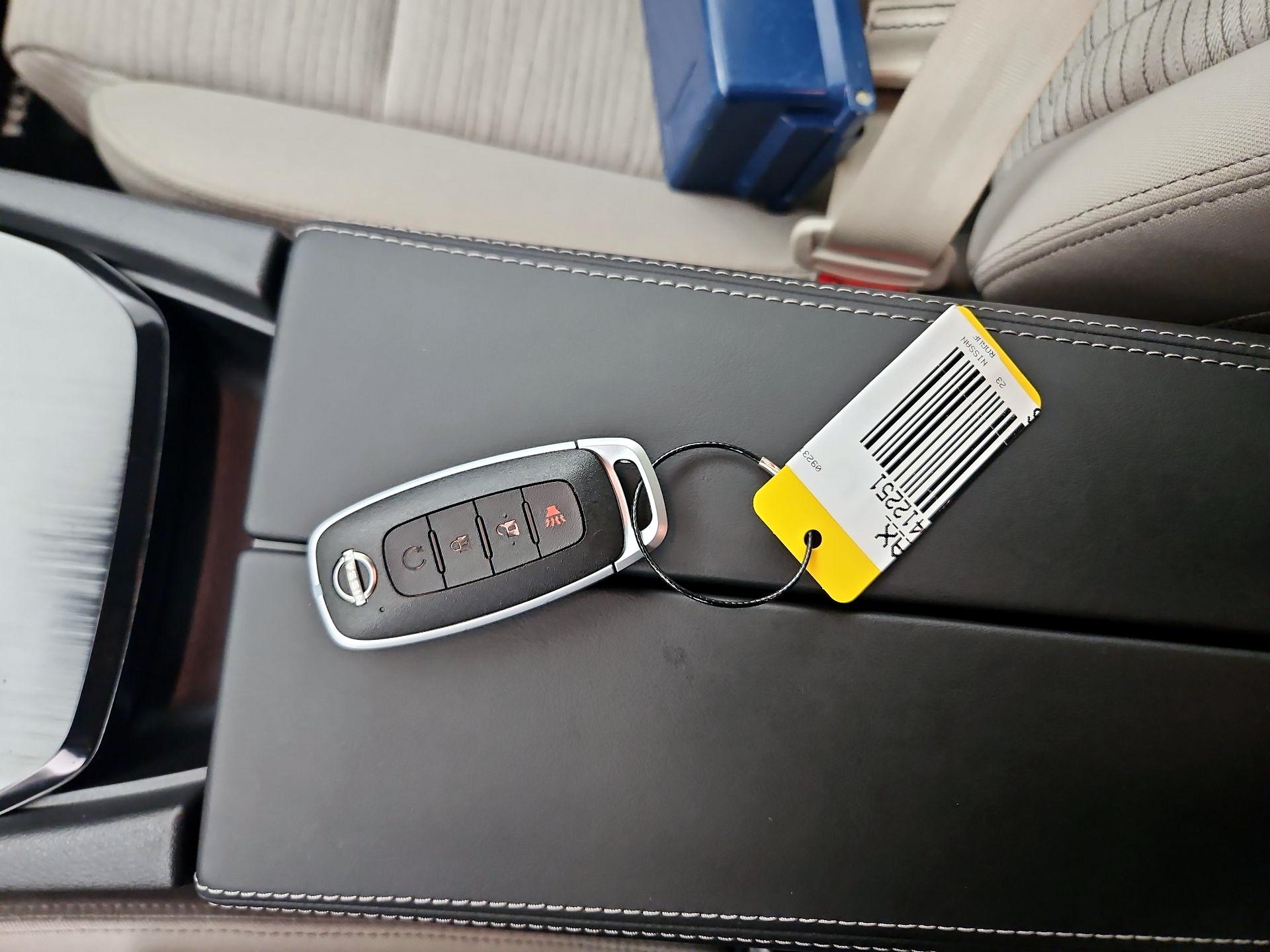 Thumbnail: 2023 Nissan Rogue - 20