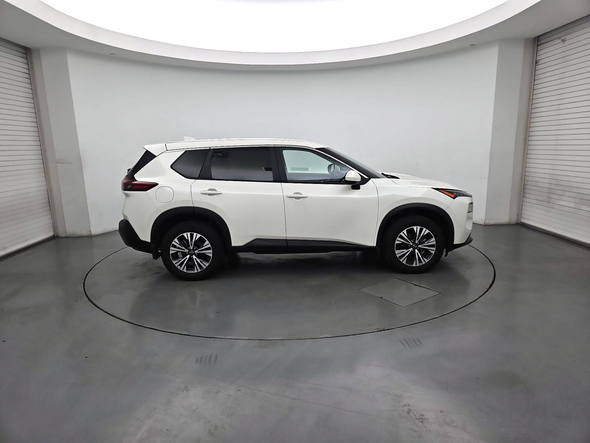 Thumbnail: 2023 Nissan Rogue - 4