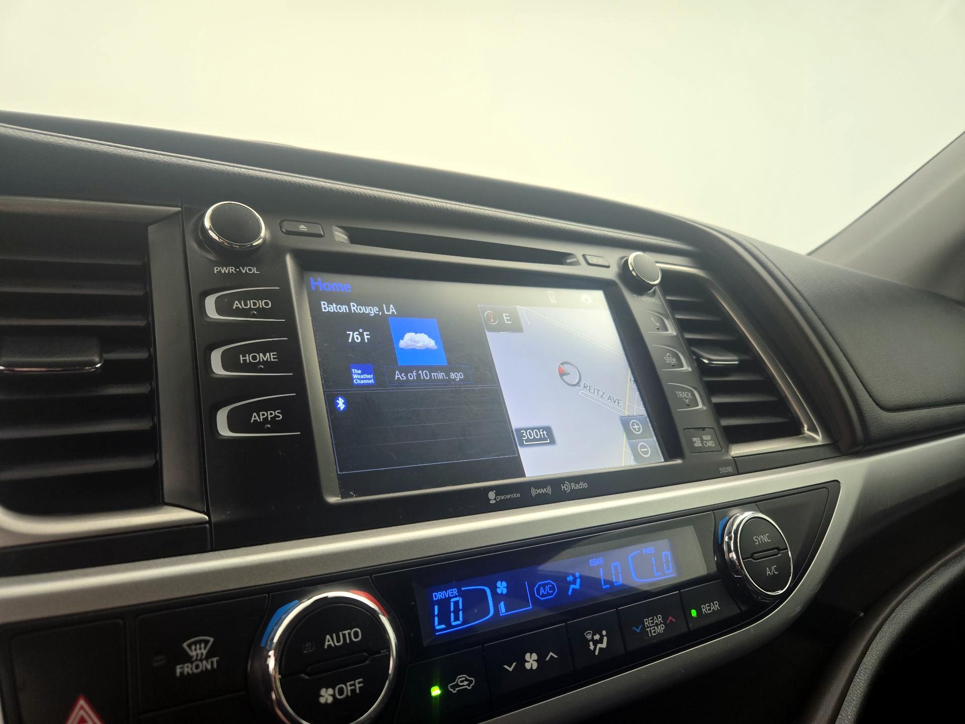 Thumbnail: 2019 Toyota Highlander - 16