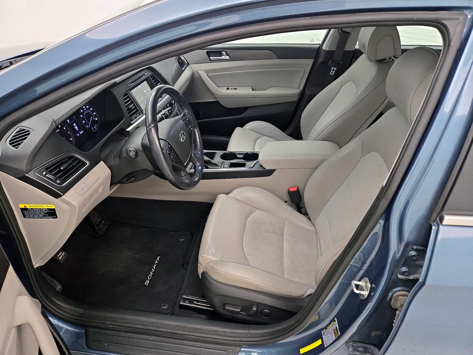 Thumbnail: 2017 Hyundai Sonata - 11