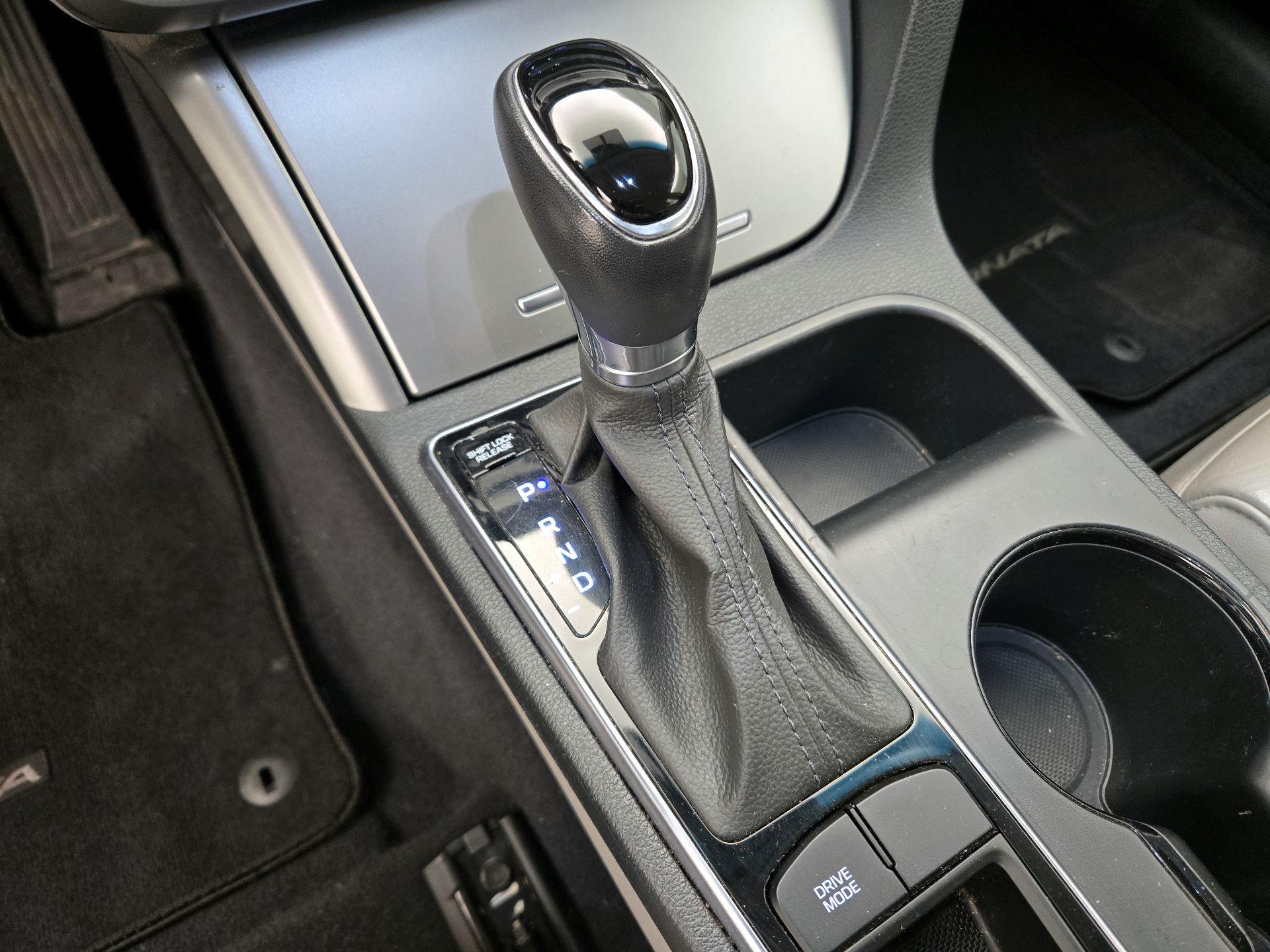 Thumbnail: 2017 Hyundai Sonata - 17