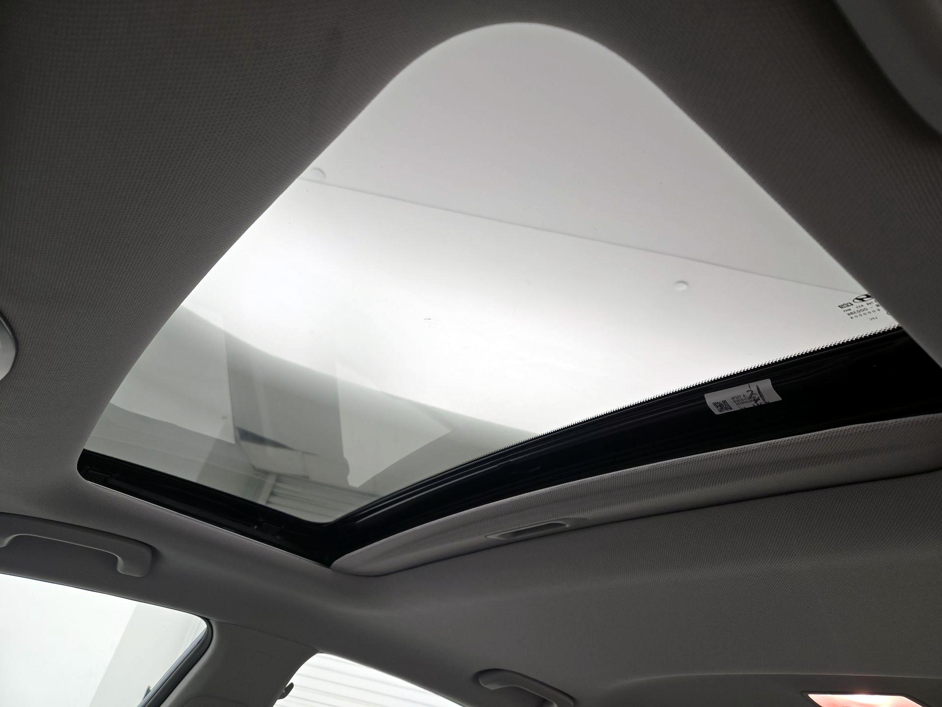 Thumbnail: 2017 Hyundai Sonata - 19