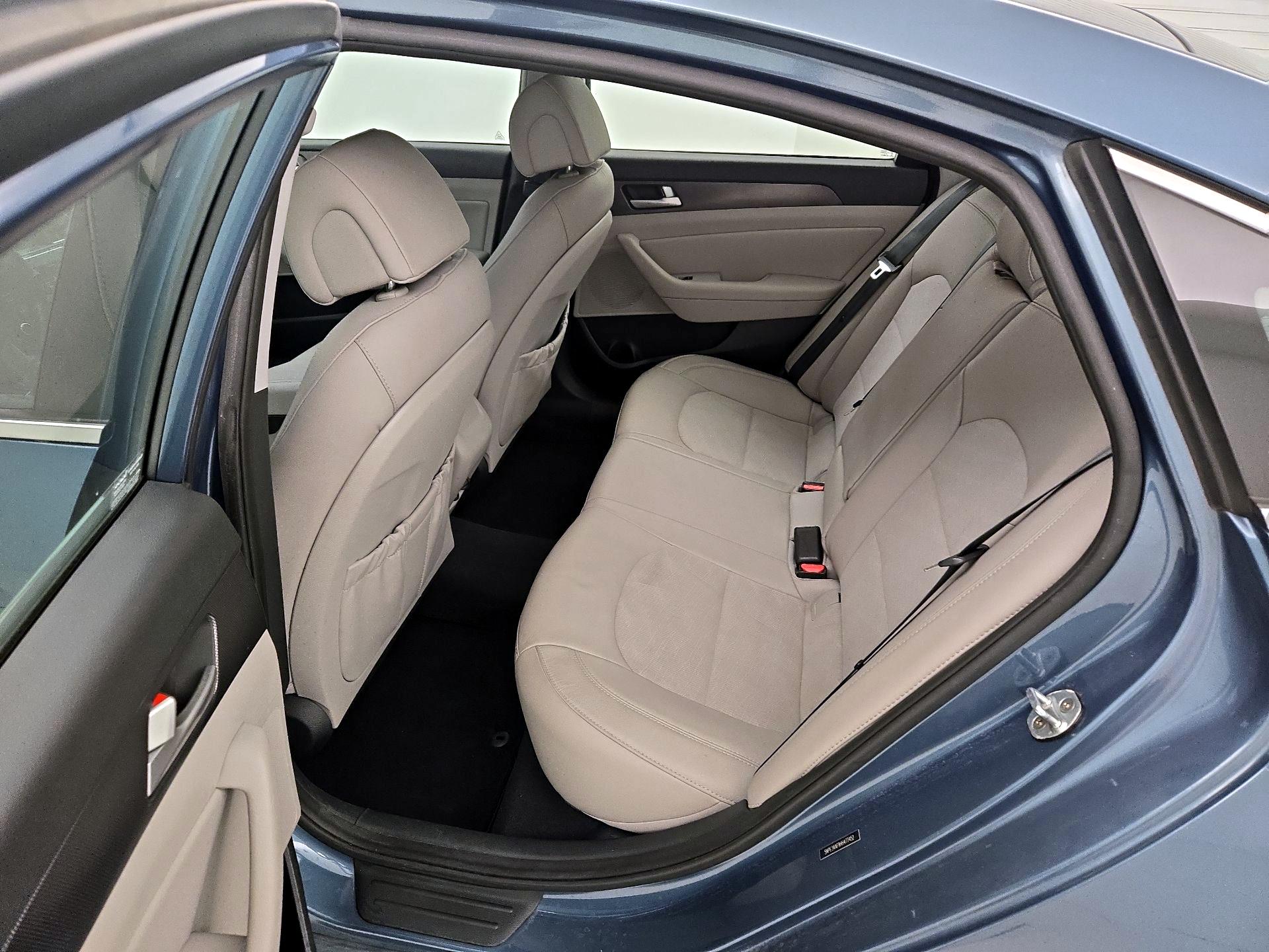 Thumbnail: 2017 Hyundai Sonata - 20