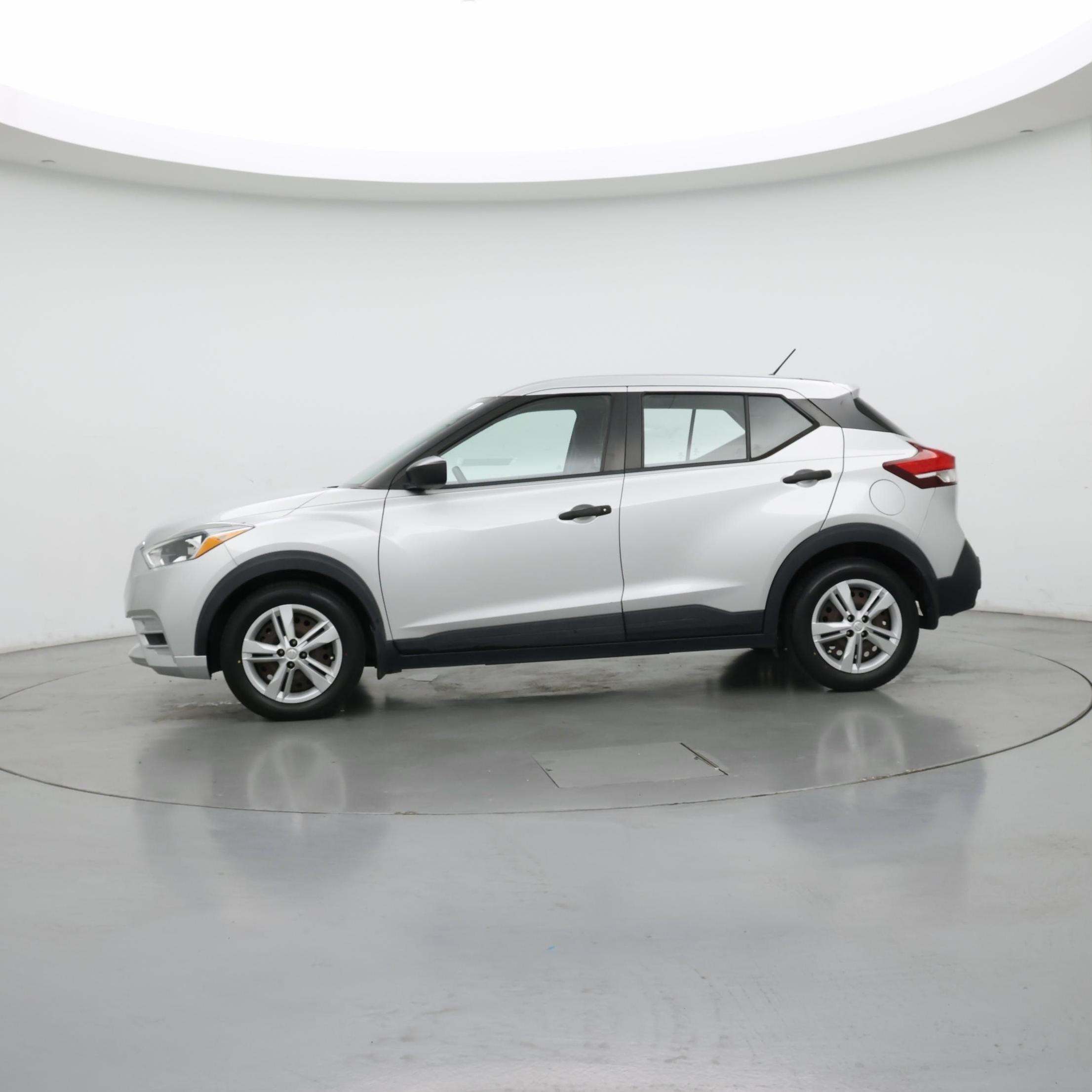 Thumbnail: 2020 Nissan Kicks - 3