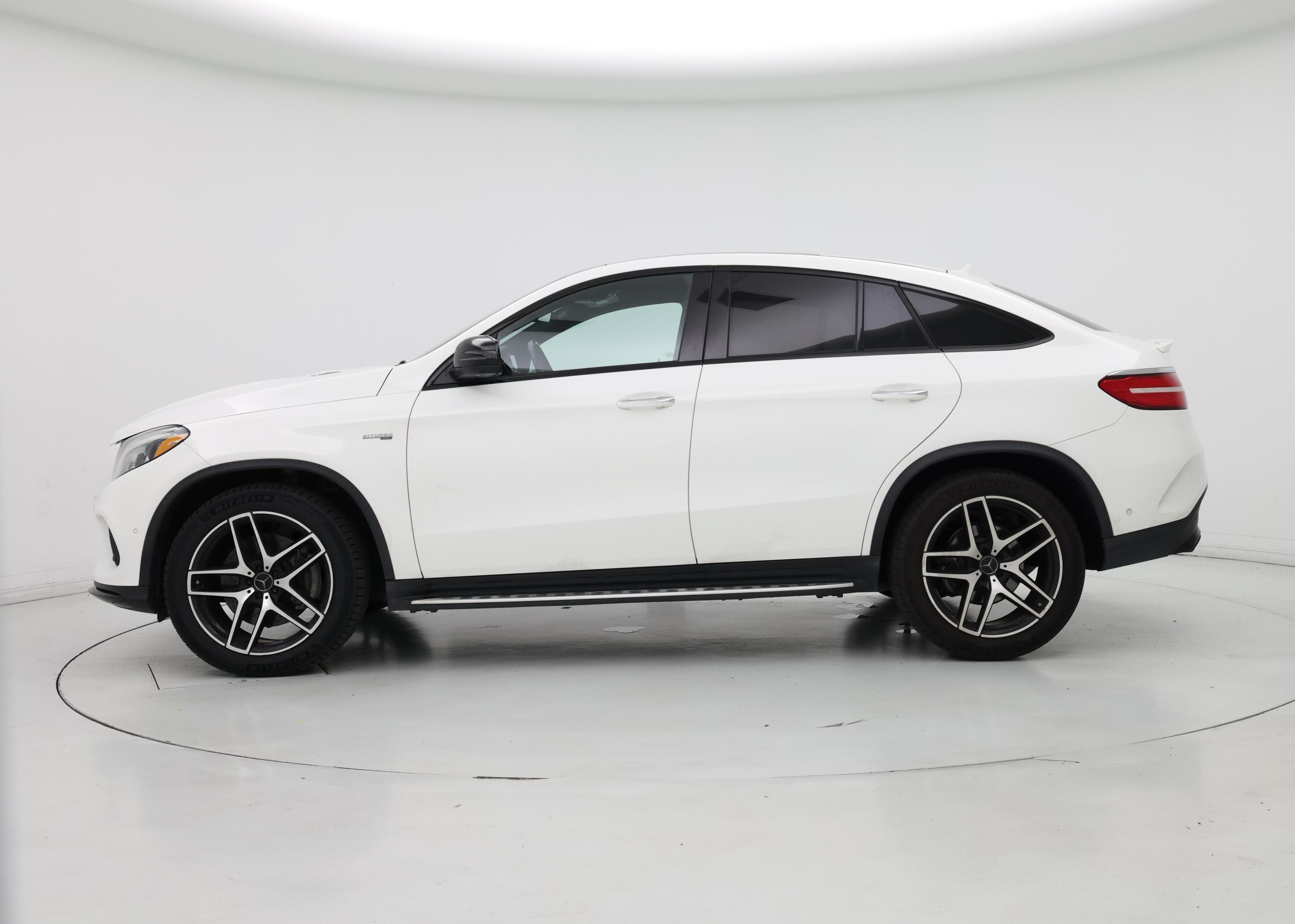 Thumbnail: 2019 Mercedes-Benz GLE - 3