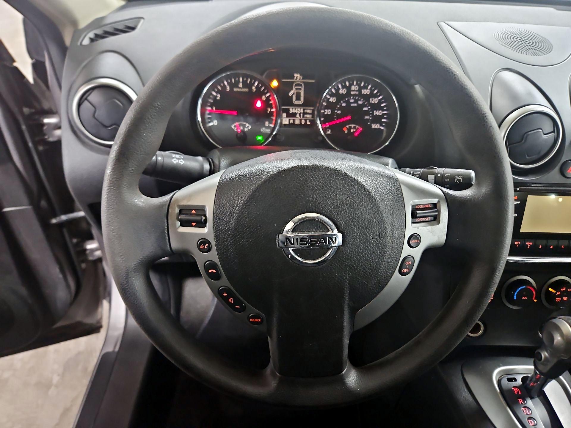 Thumbnail: 2015 Nissan Rogue - 10