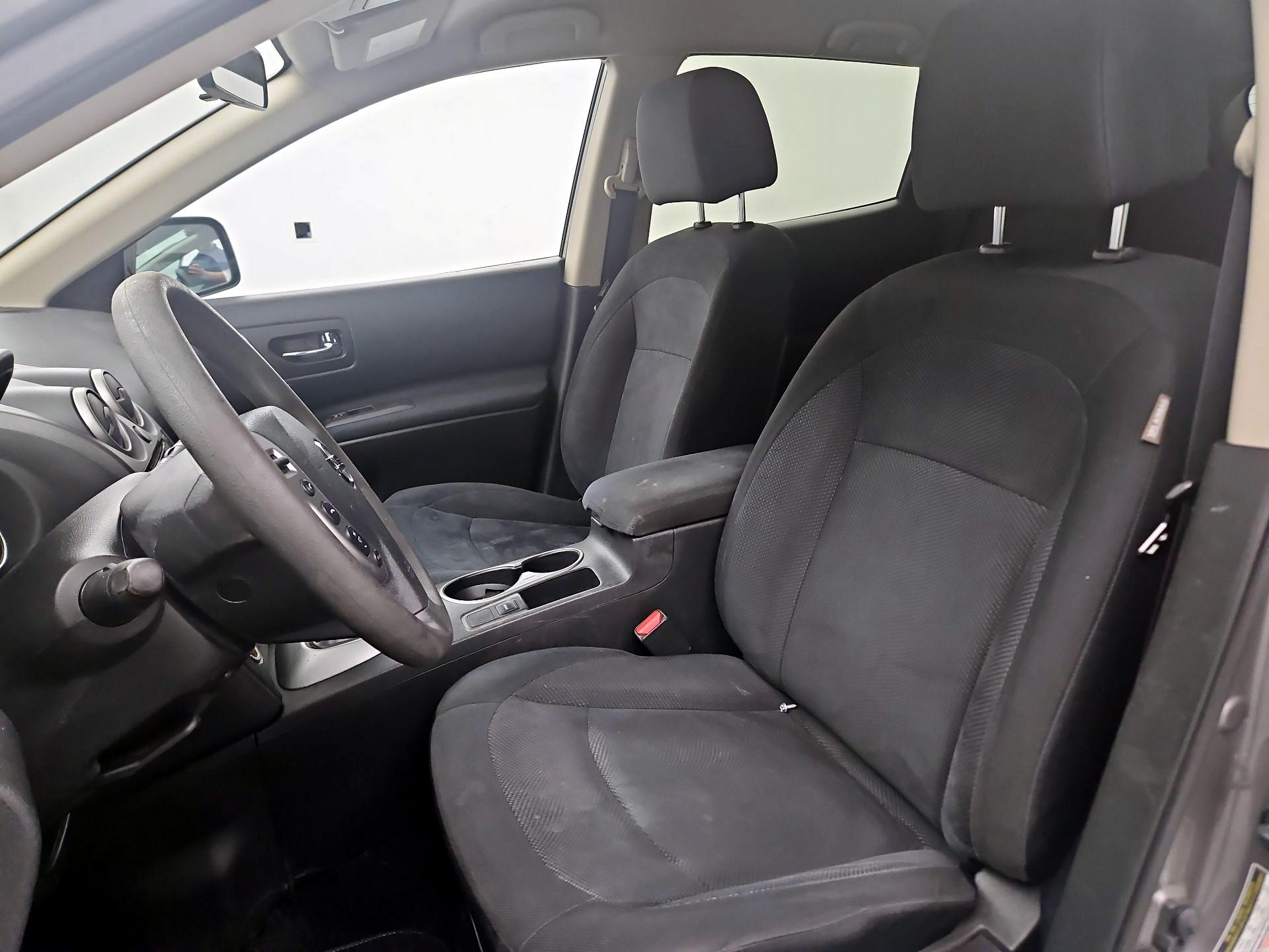 Thumbnail: 2015 Nissan Rogue - 11