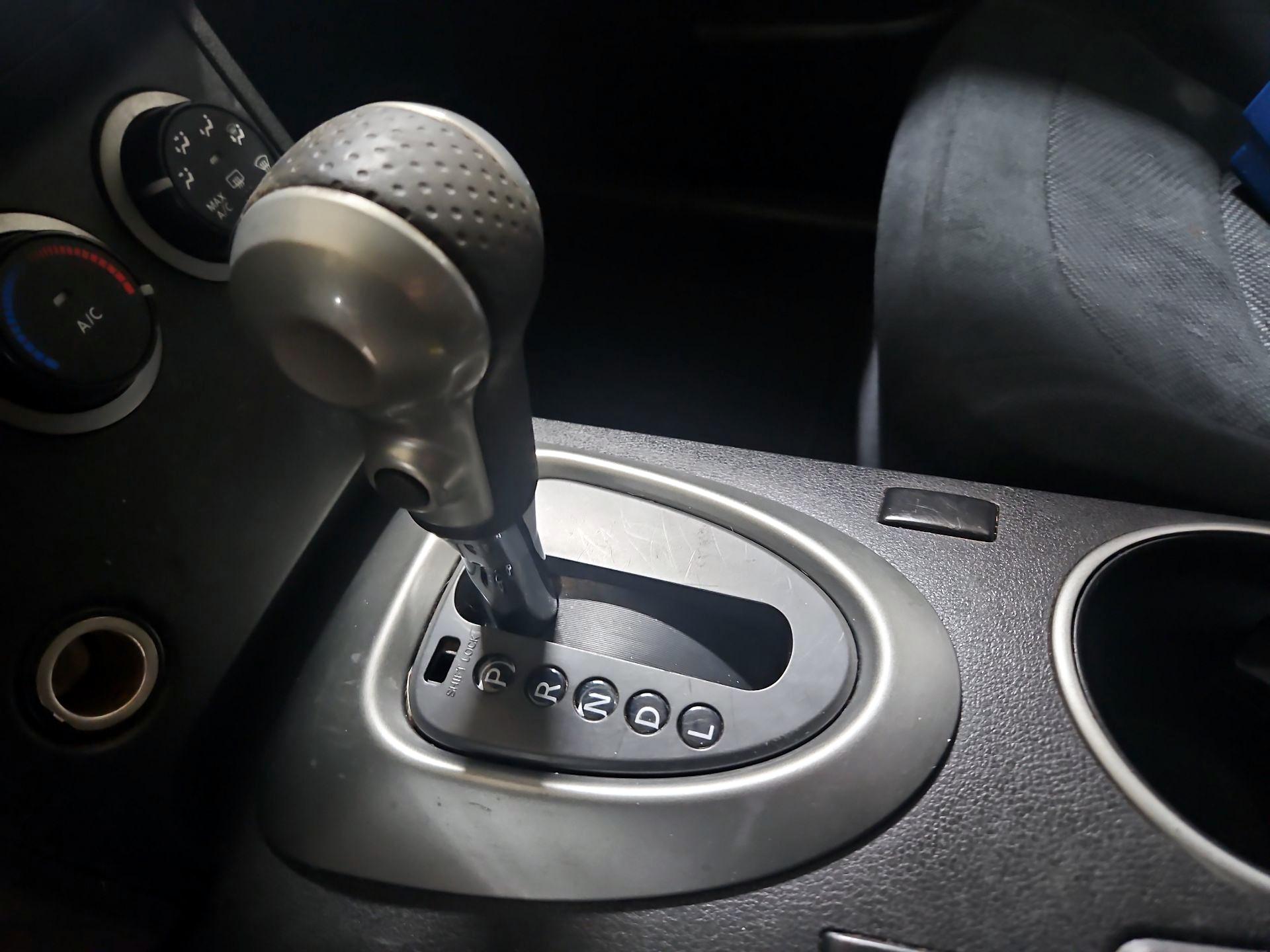 Thumbnail: 2015 Nissan Rogue - 15