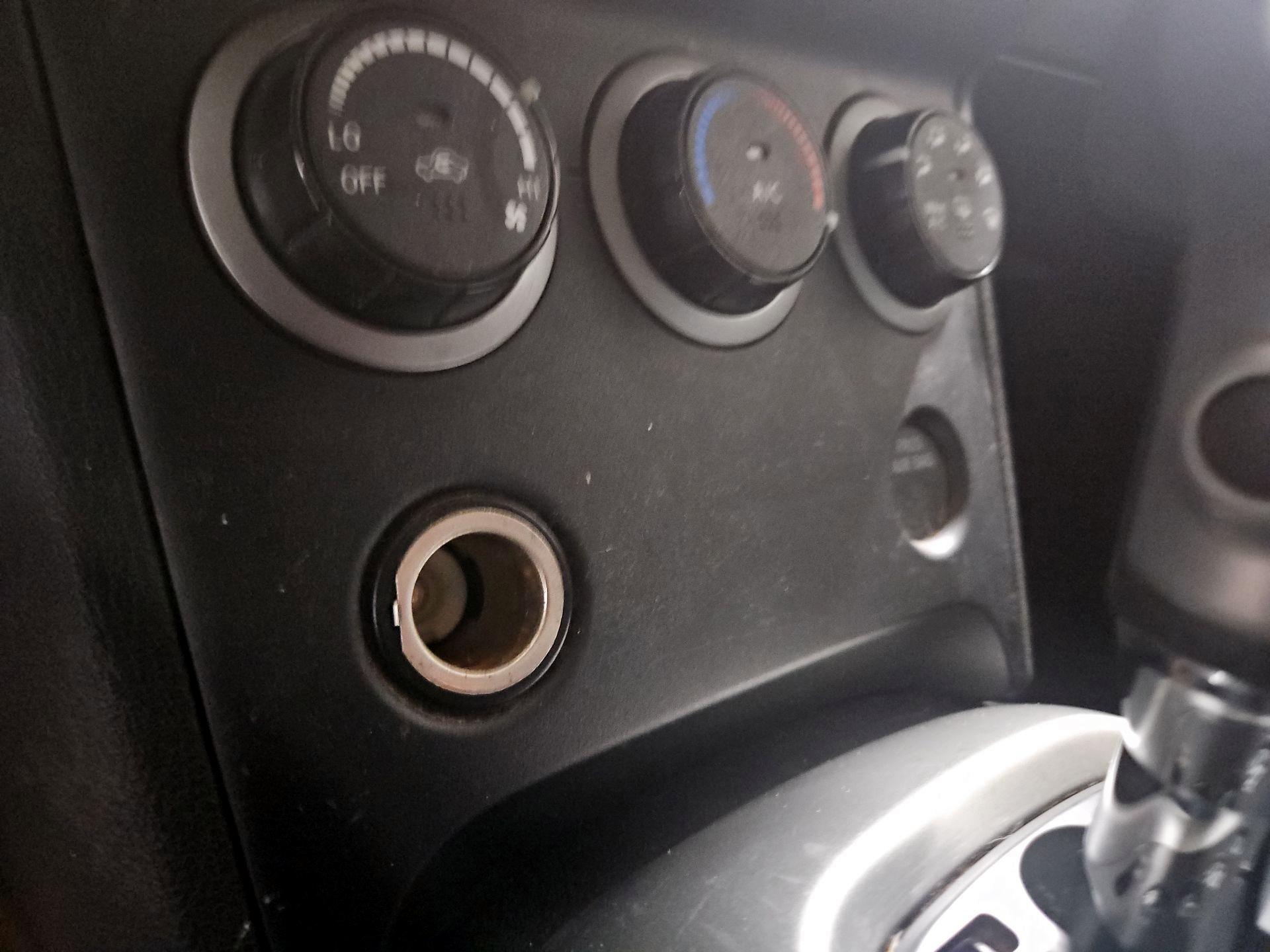 Thumbnail: 2015 Nissan Rogue - 16