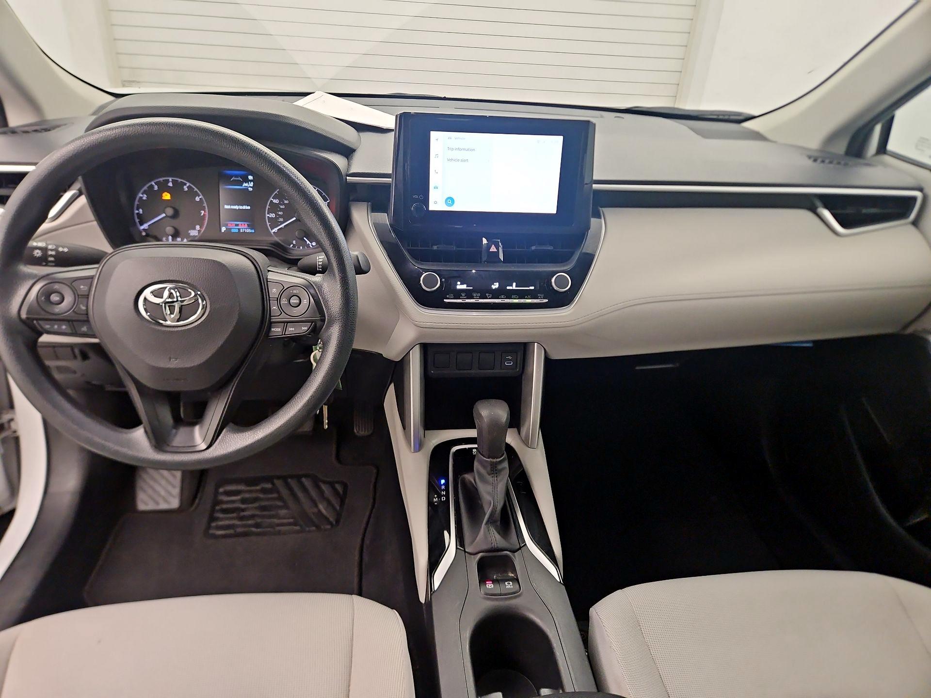 Thumbnail: 2023 Toyota Corolla Cross - 9