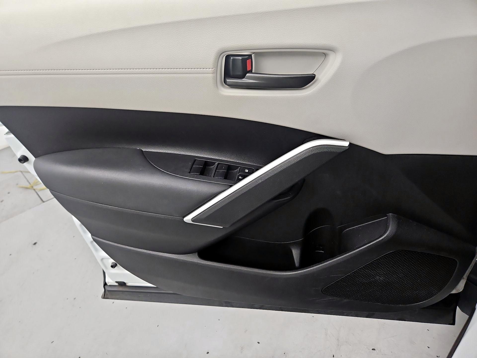 Thumbnail: 2023 Toyota Corolla Cross - 12