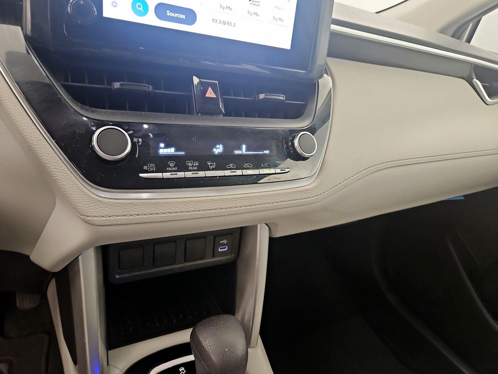 Thumbnail: 2023 Toyota Corolla Cross - 16