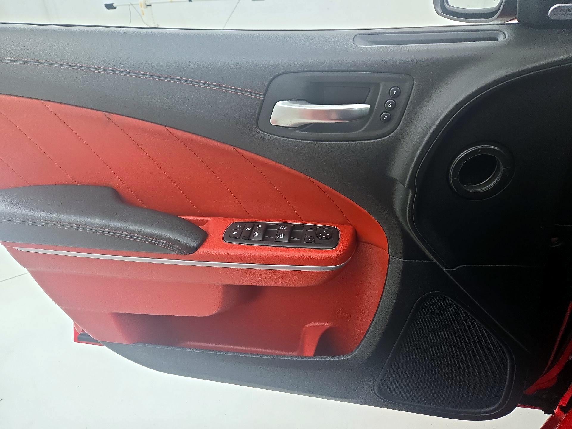 Thumbnail: 2020 Dodge Charger - 12