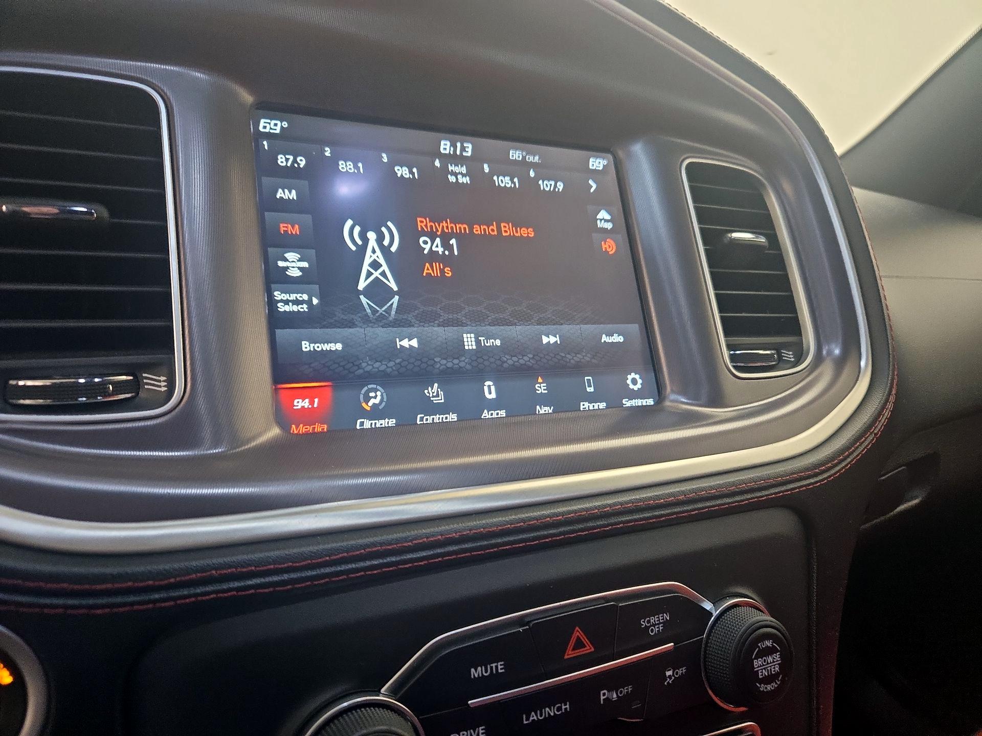 Thumbnail: 2020 Dodge Charger - 16