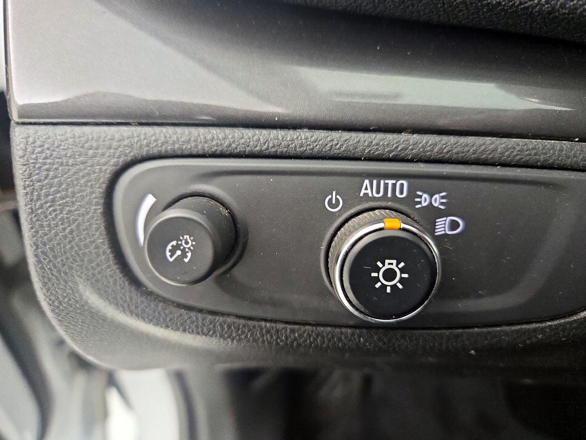 Thumbnail: 2018 Buick Encore - 13