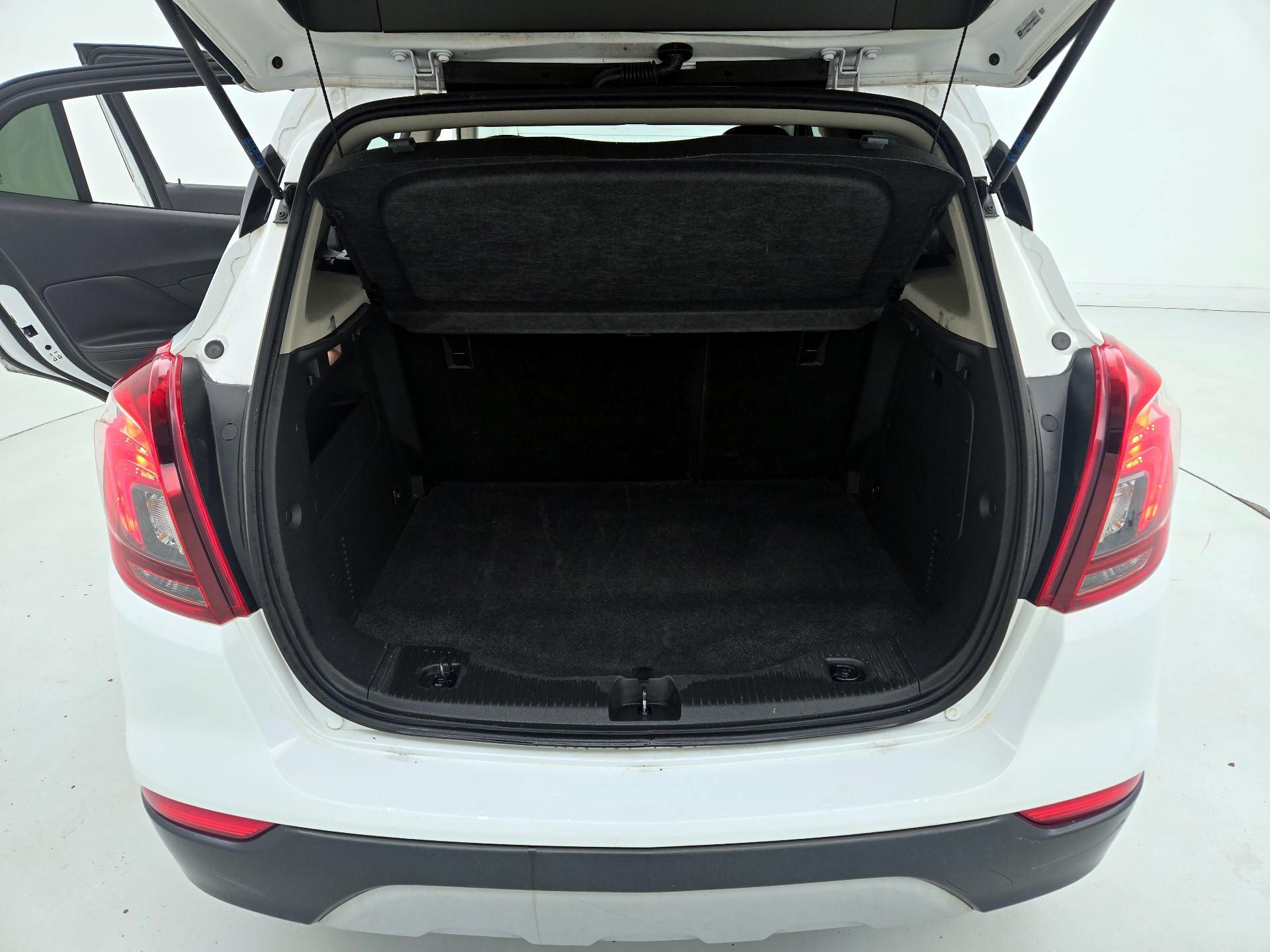 Thumbnail: 2018 Buick Encore - 20