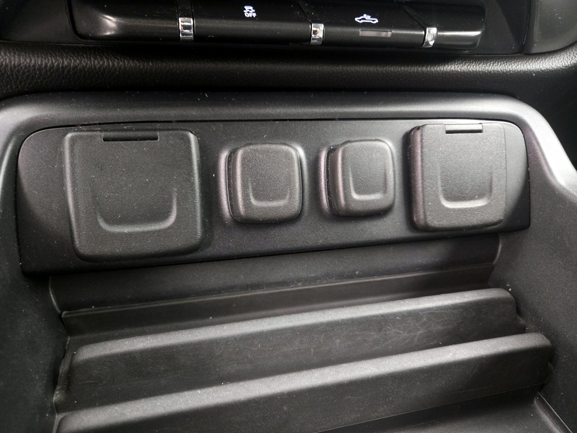 Thumbnail: 2016 Chevrolet Silverado 1500 - 18