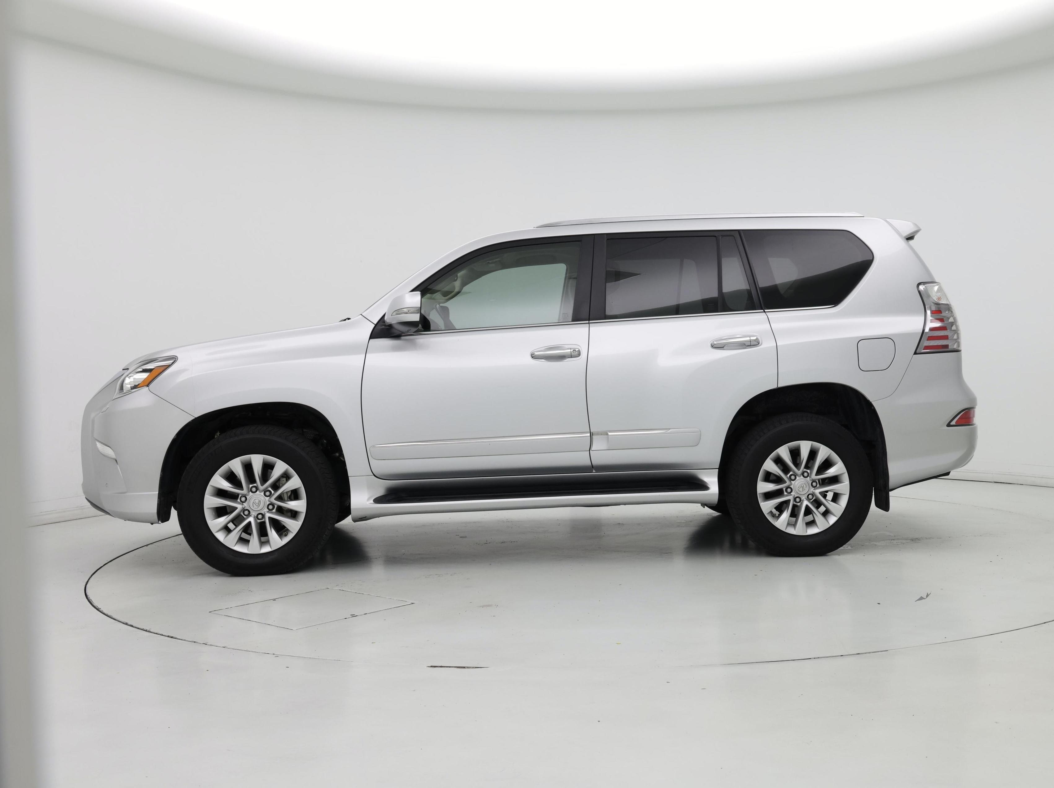 Thumbnail: 2017 Lexus GX - 3