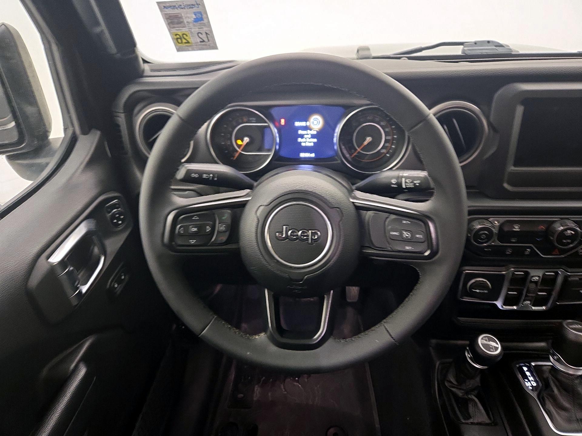 Thumbnail: 2023 Jeep Gladiator - 10