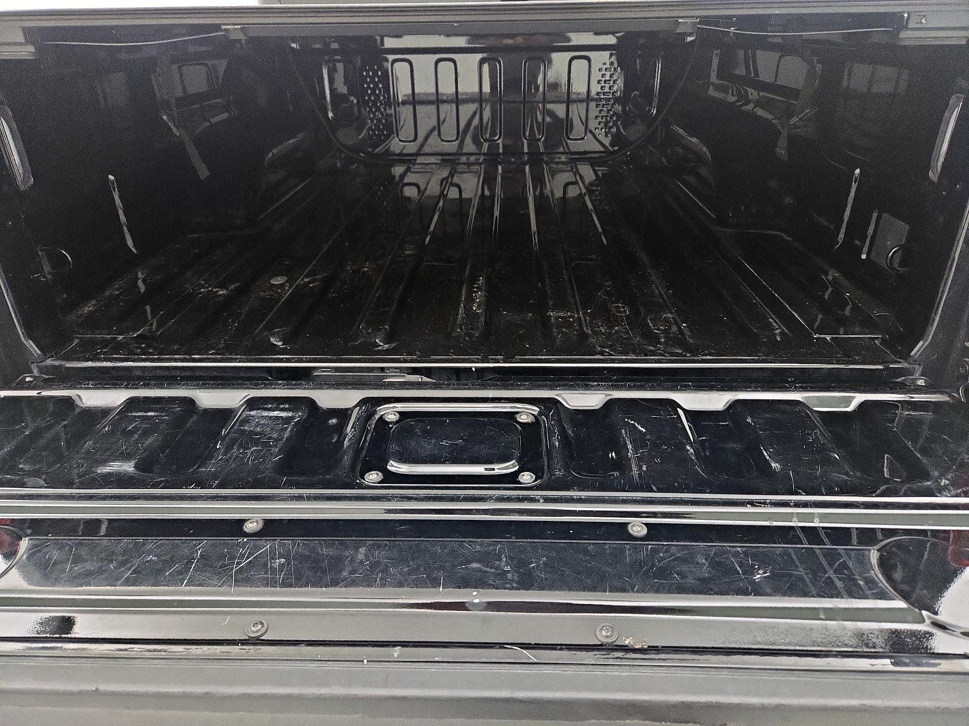 Thumbnail: 2023 Jeep Gladiator - 20