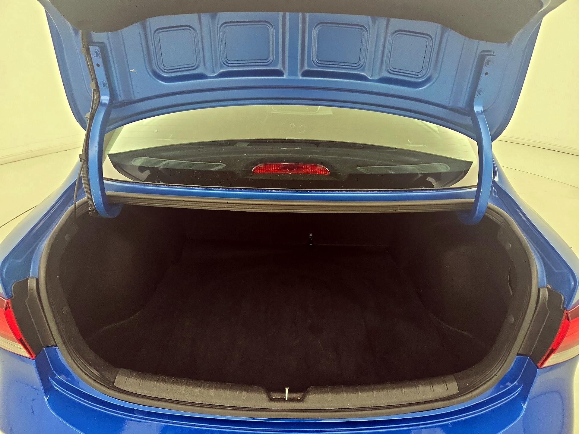 Thumbnail: 2023 Kia Rio - 19