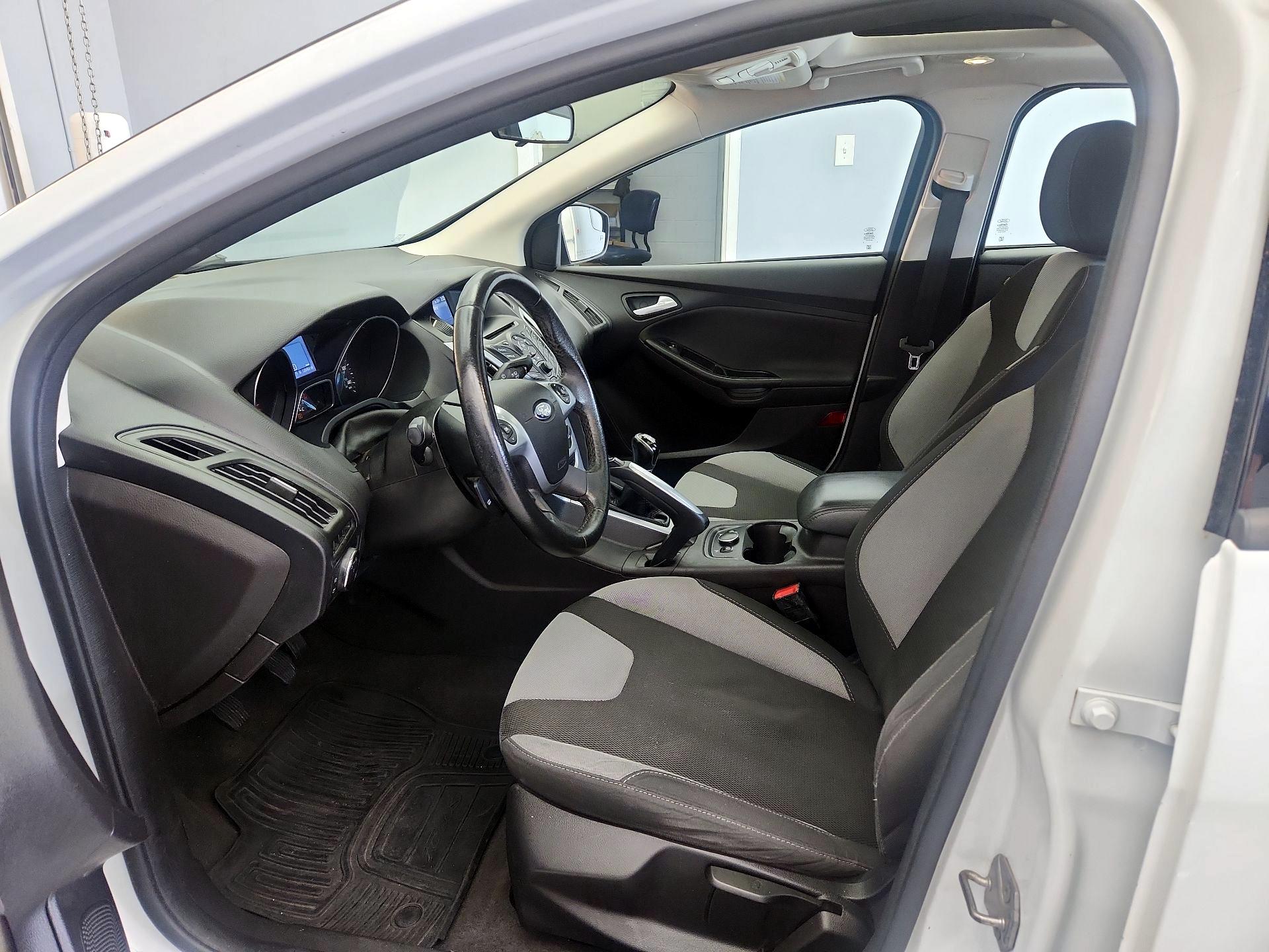 Thumbnail: 2014 Ford Focus - 11
