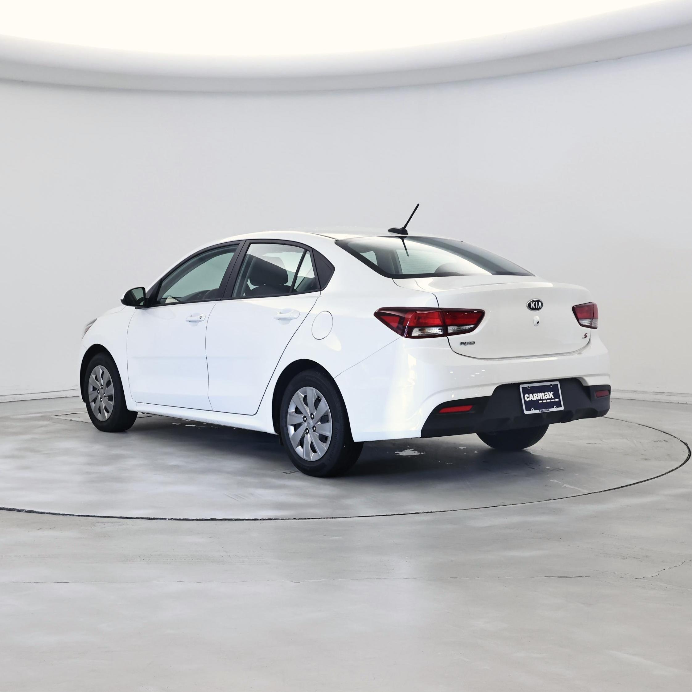 Thumbnail: 2019 Kia Rio - 2