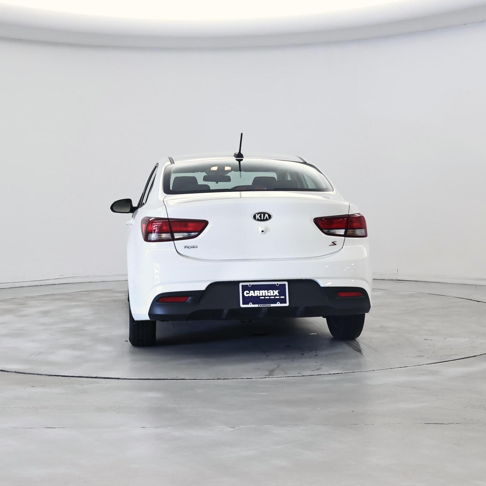 Thumbnail: 2019 Kia Rio - 6