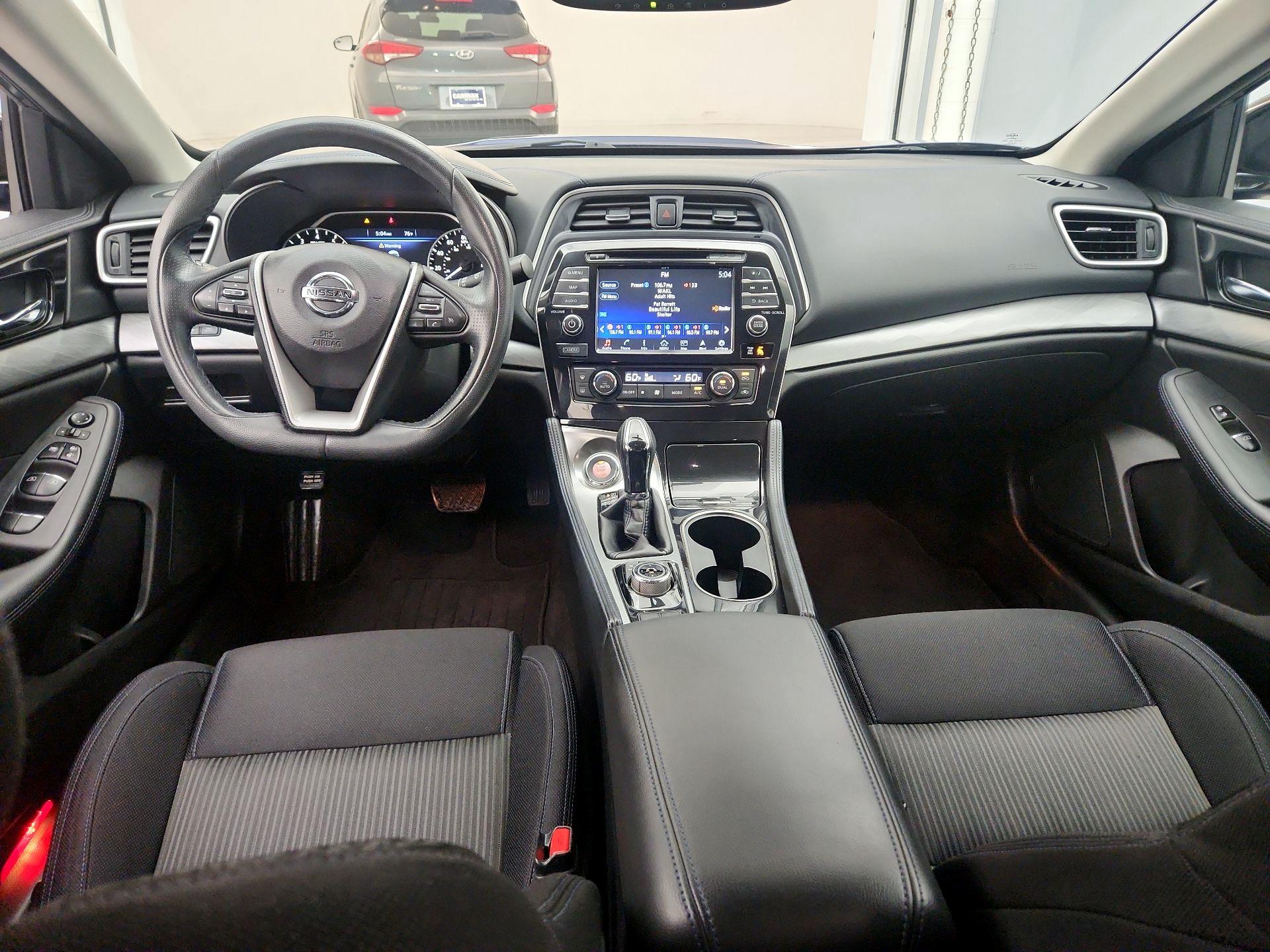Thumbnail: 2017 Nissan Maxima - 9