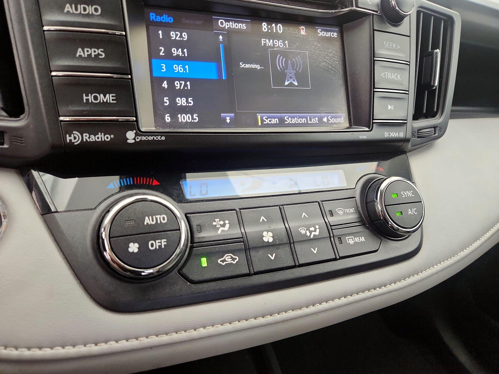 Thumbnail: 2018 Toyota RAV4 - 16